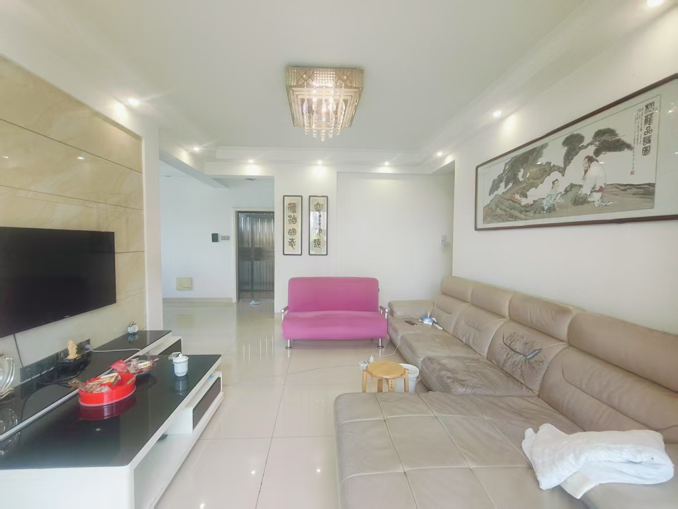 泰山公馆 3室2厅1卫 46.8万 泰山公馆 3室2厅1卫 46.8万室内图