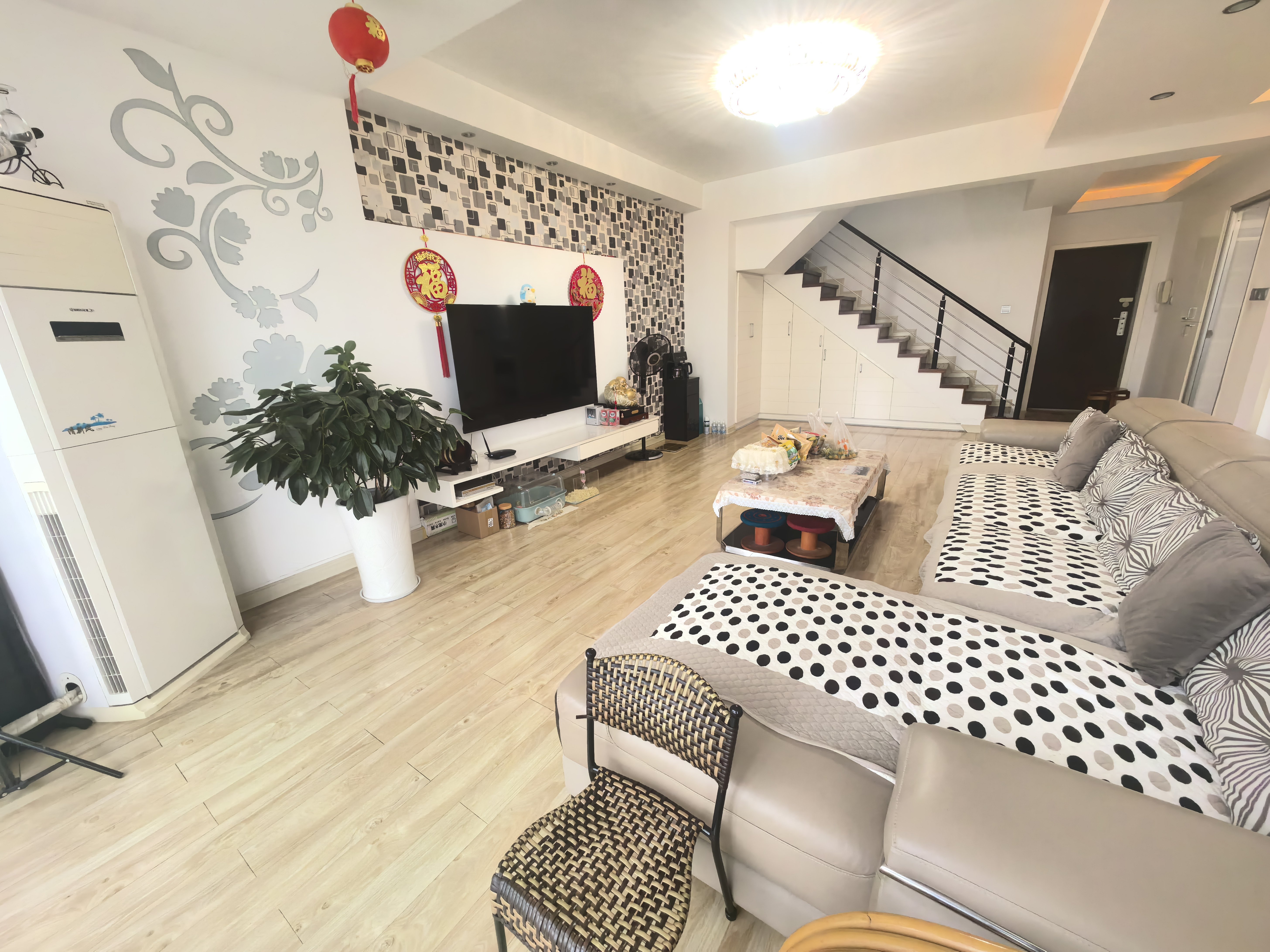 莱茵小镇 2室2厅2卫 41.8万 莱茵小镇 2室2厅2卫 41.8万室内图