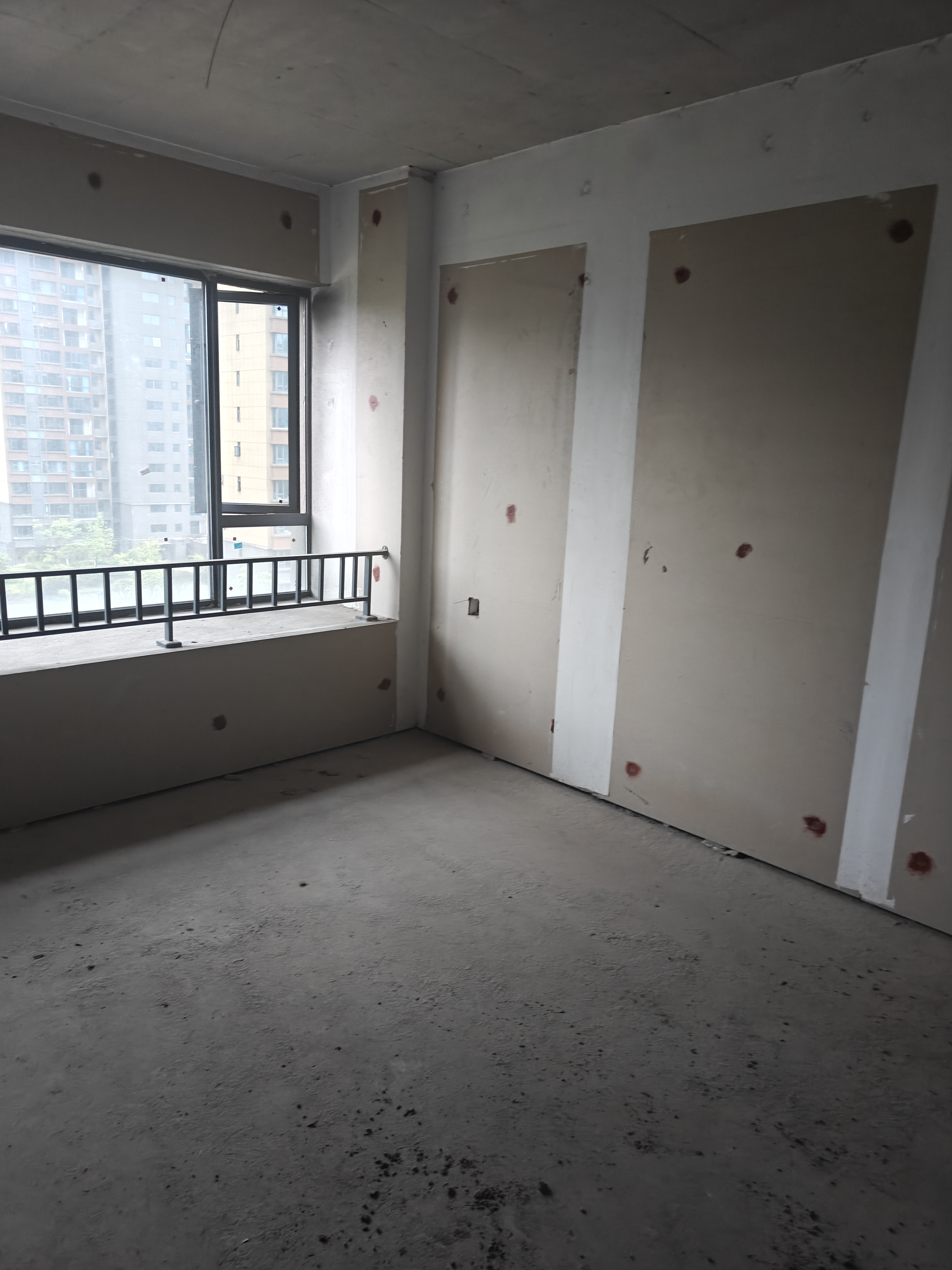 宁邦中心（二期公园里）  1室0厅0卫    112.0万客厅