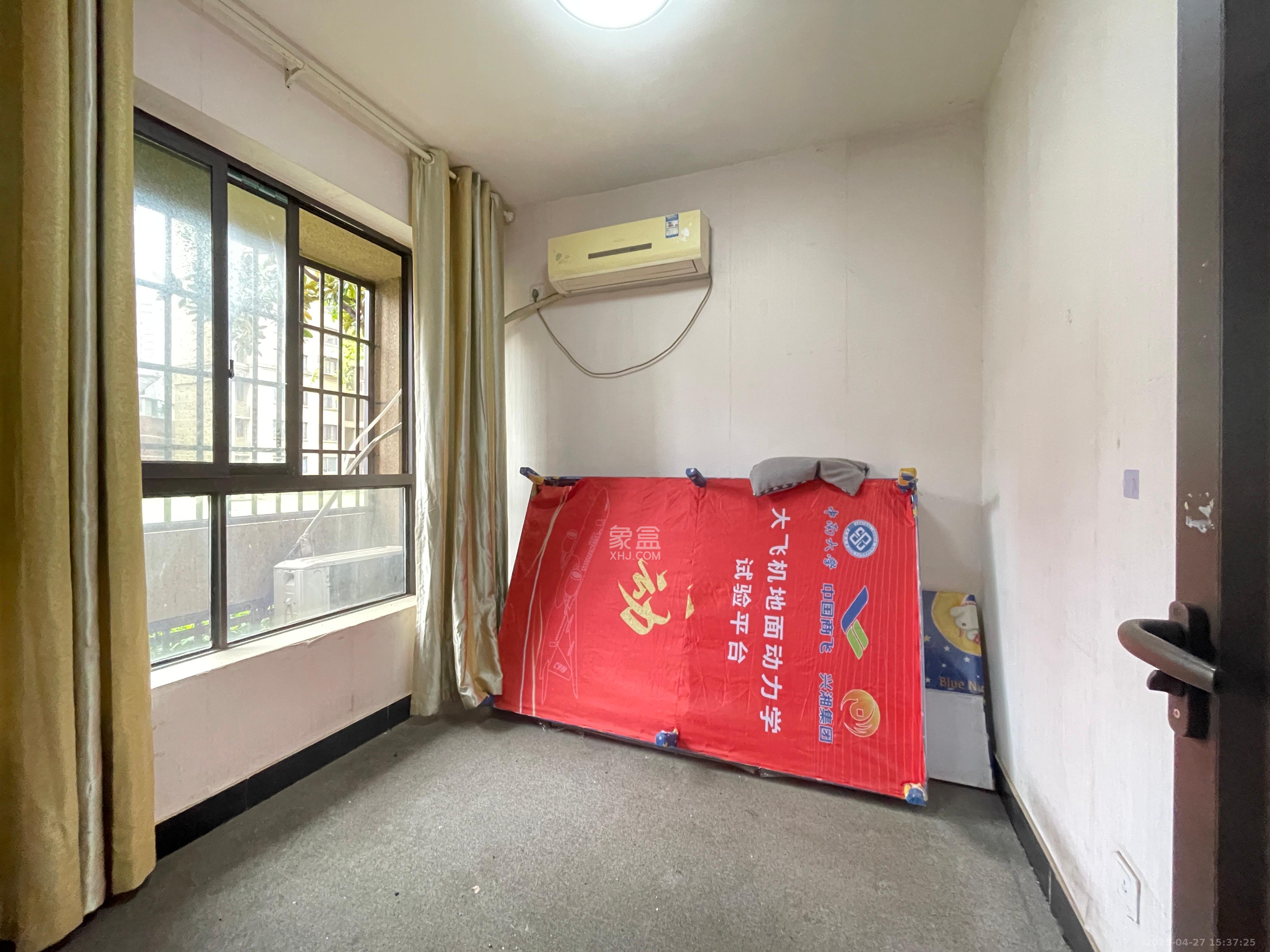 华润置地广场一期 1室0厅0卫 2100.0元/月 华润置地广场一期 1室0厅0卫 2100.0元/月室内图