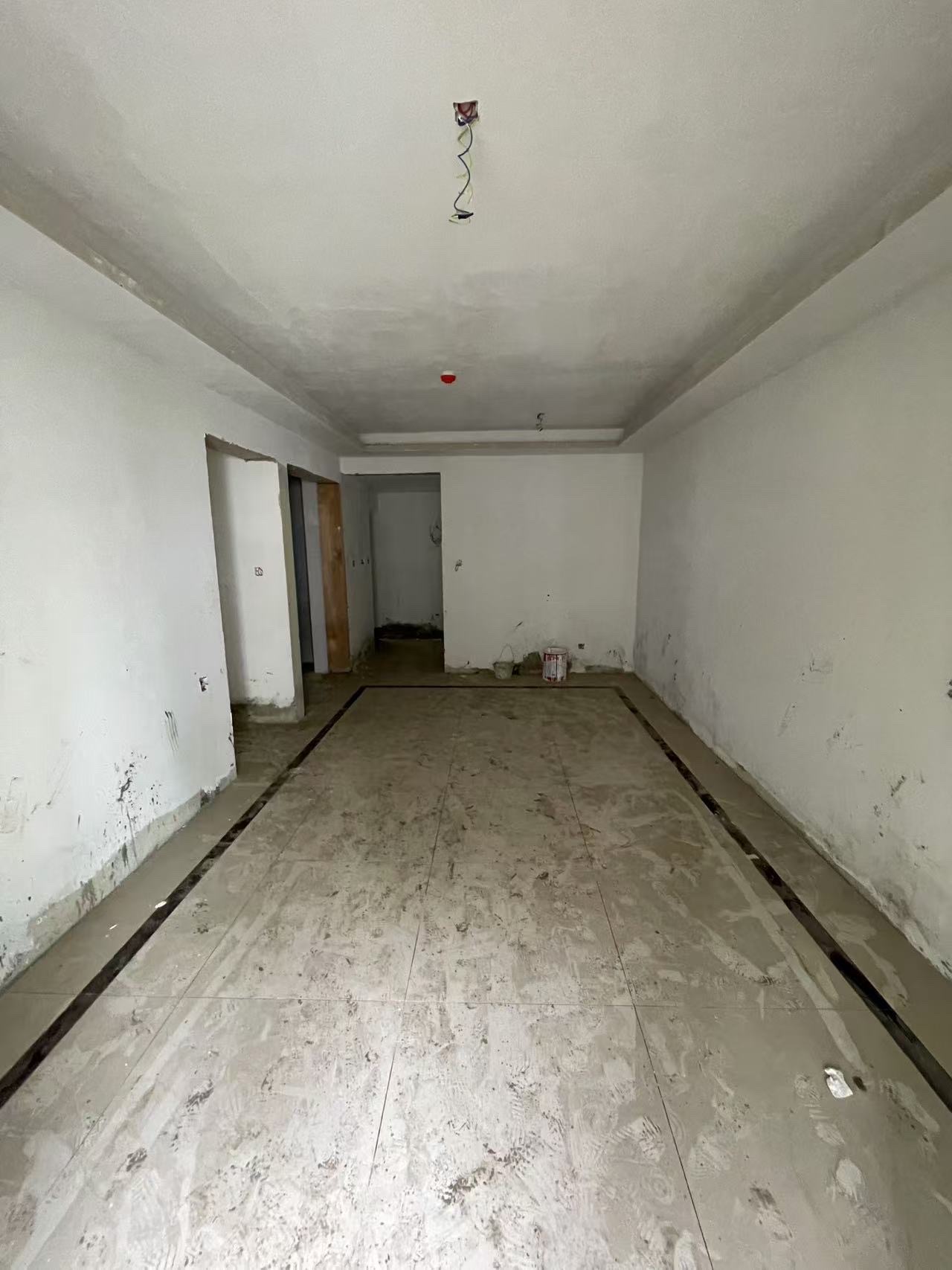 三弦慧府  2室2厅1卫   160.00万客厅