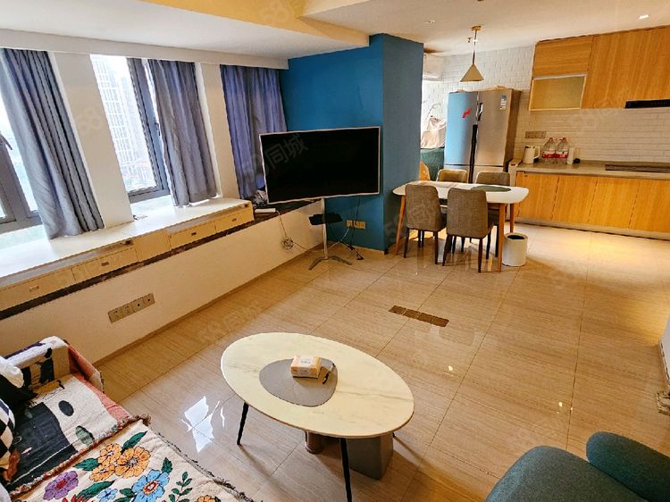 海航豪庭北苑  1室1厅1卫   3200.00元/月室内图