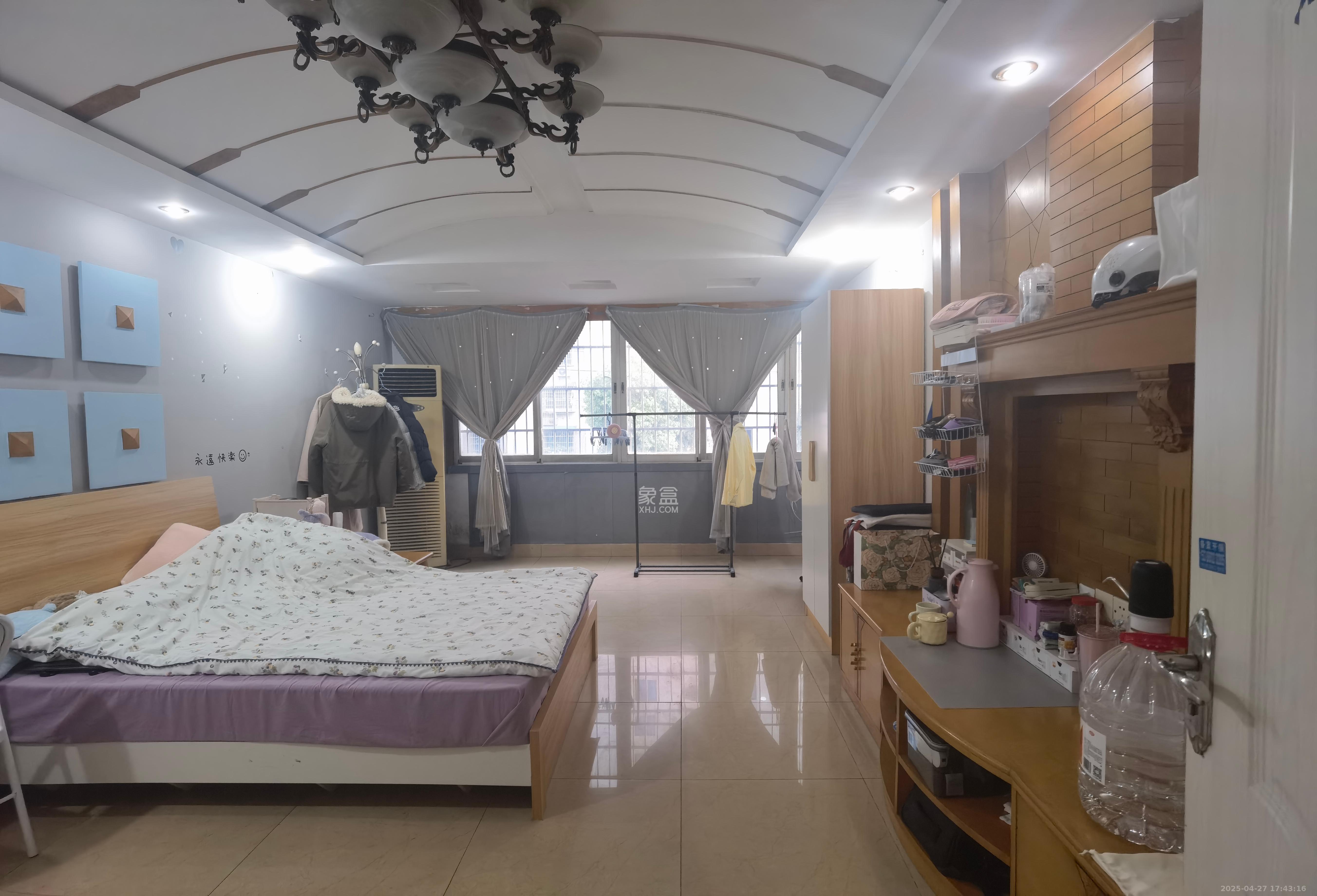 兴汉门公寓  4室2厅1卫   3600.00元/月