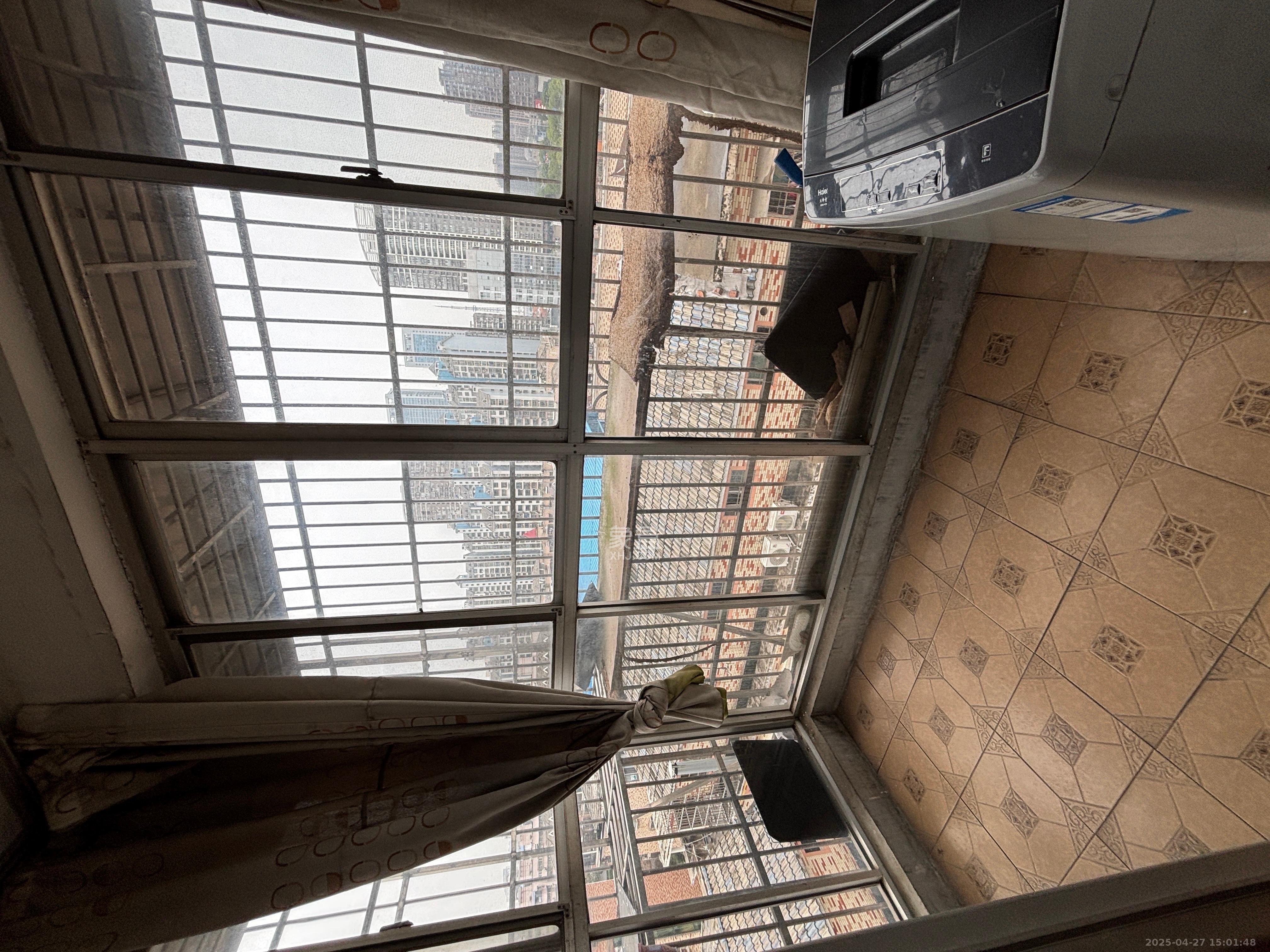 星沙商业步行街 3室2厅1卫 1550.0元/月 星沙商业步行街 3室2厅1卫 1550.0元/月室内图