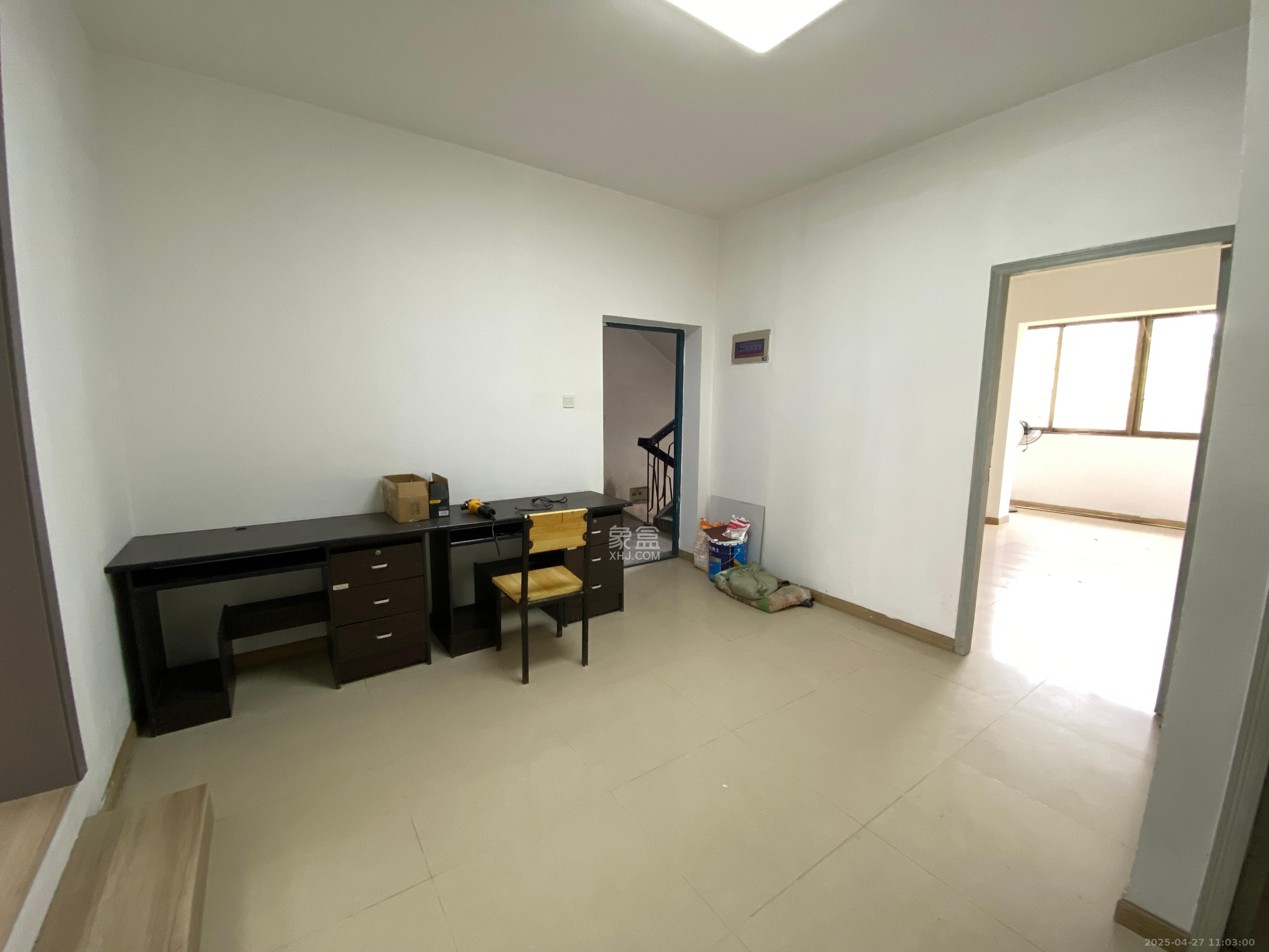 城宇大厦 2室2厅1卫 1500.0元/月 城宇大厦 2室2厅1卫 1500.0元/月室内图