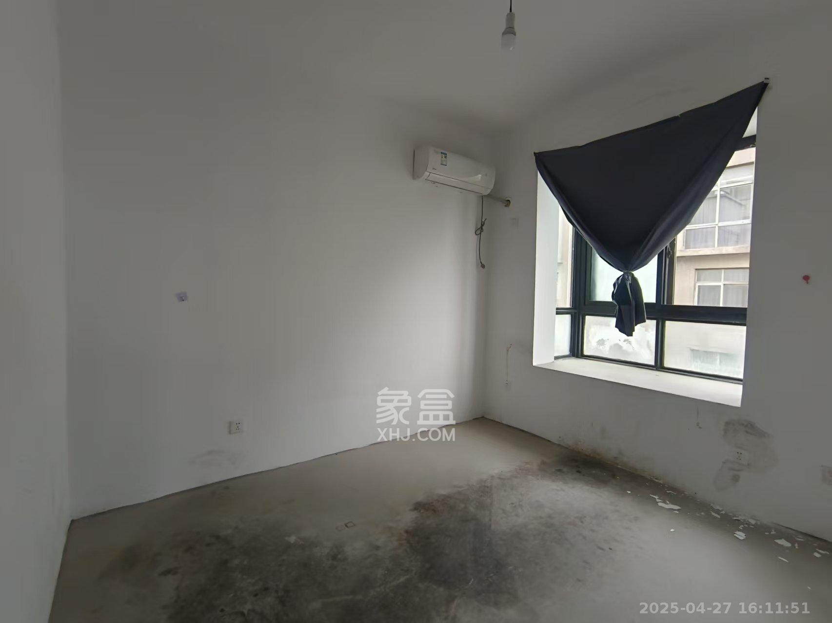 上庭苑  3室2厅2卫    2100.0元/月室内图