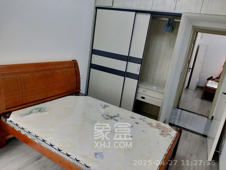 和康园小区  3室2厅1卫   2000.00元/月室内图
