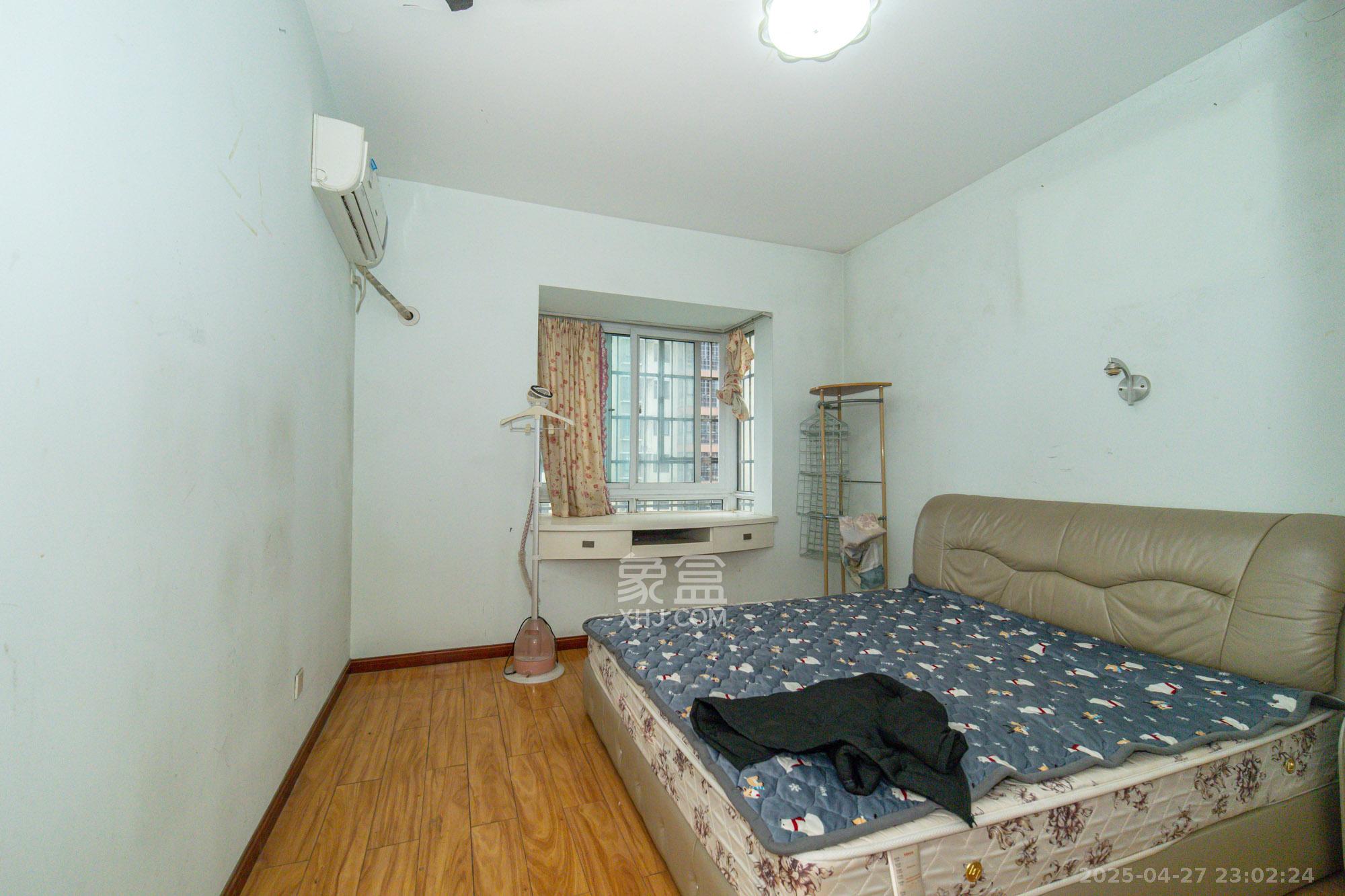 楚天世纪城东苑 2室2厅1卫 56.0万 楚天世纪城东苑 2室2厅1卫 56.0万卧室