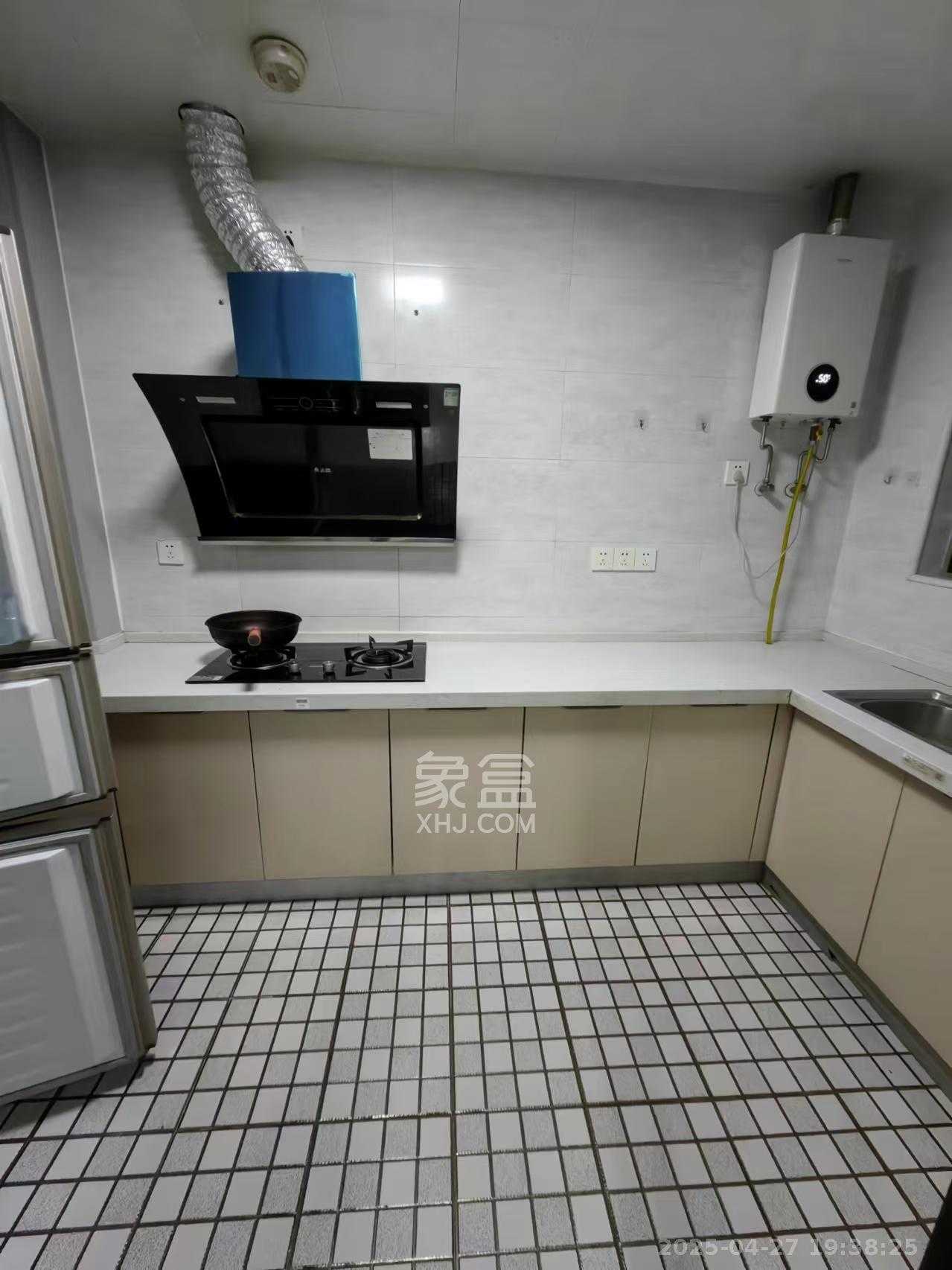 梅溪湖金茂湾 2室2厅2卫 2200.0元/月 梅溪湖金茂湾 2室2厅2卫 2200.0元/月室内图