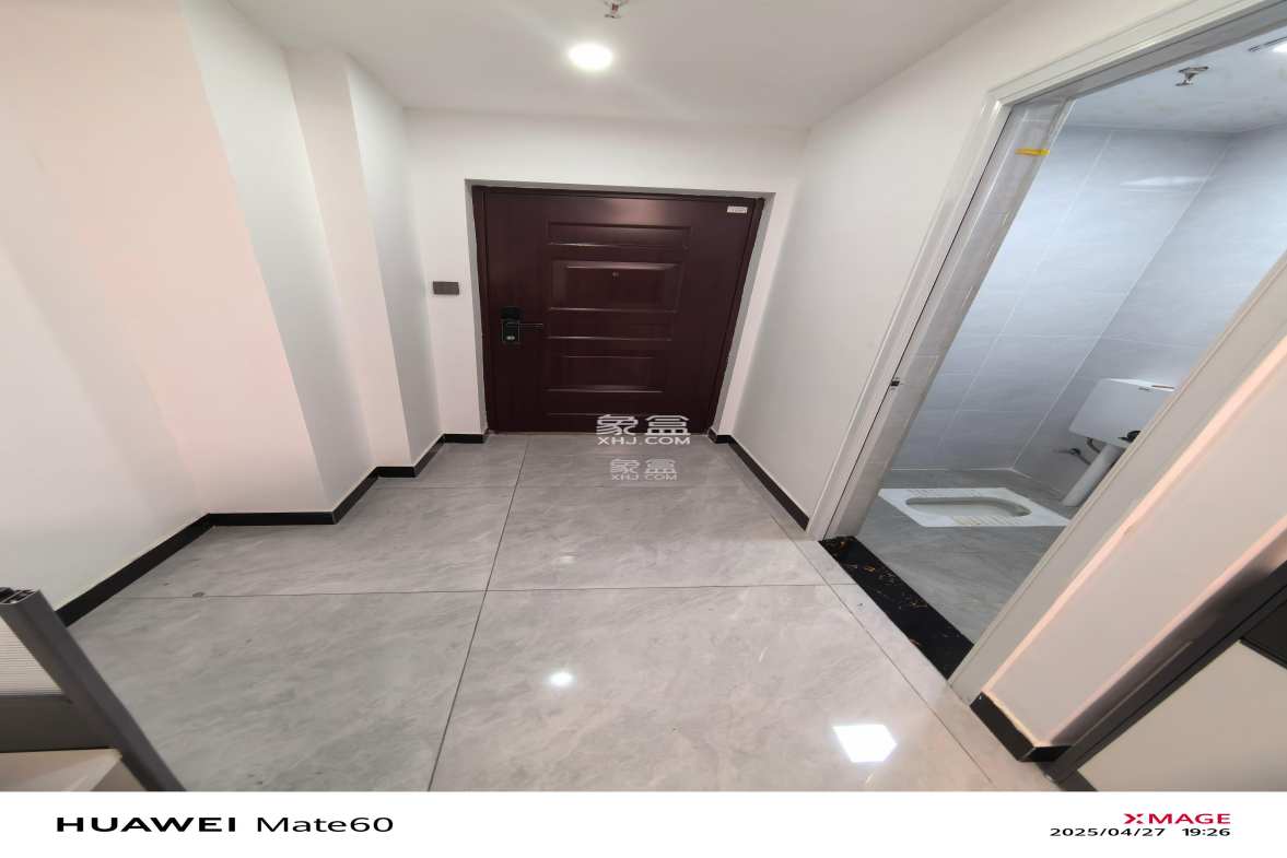 保利天禧EF区  1室1厅1卫    1600.0元/月 保利天禧EF区  1室1厅1卫    1600.0元/月室内图