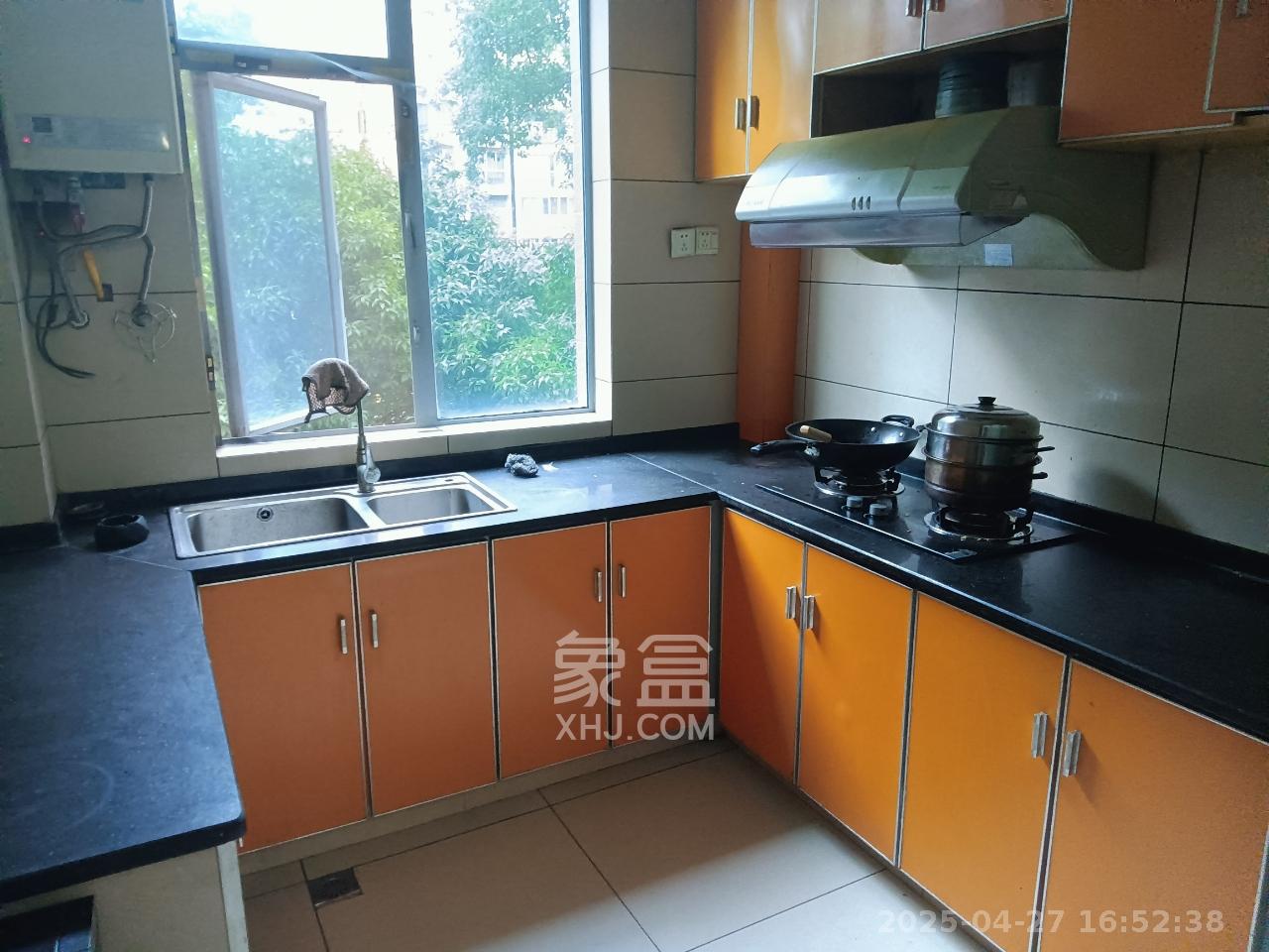 书香名邸  4室2厅2卫    3500.0元/月 书香名邸  4室2厅2卫    3500.0元/月室内图