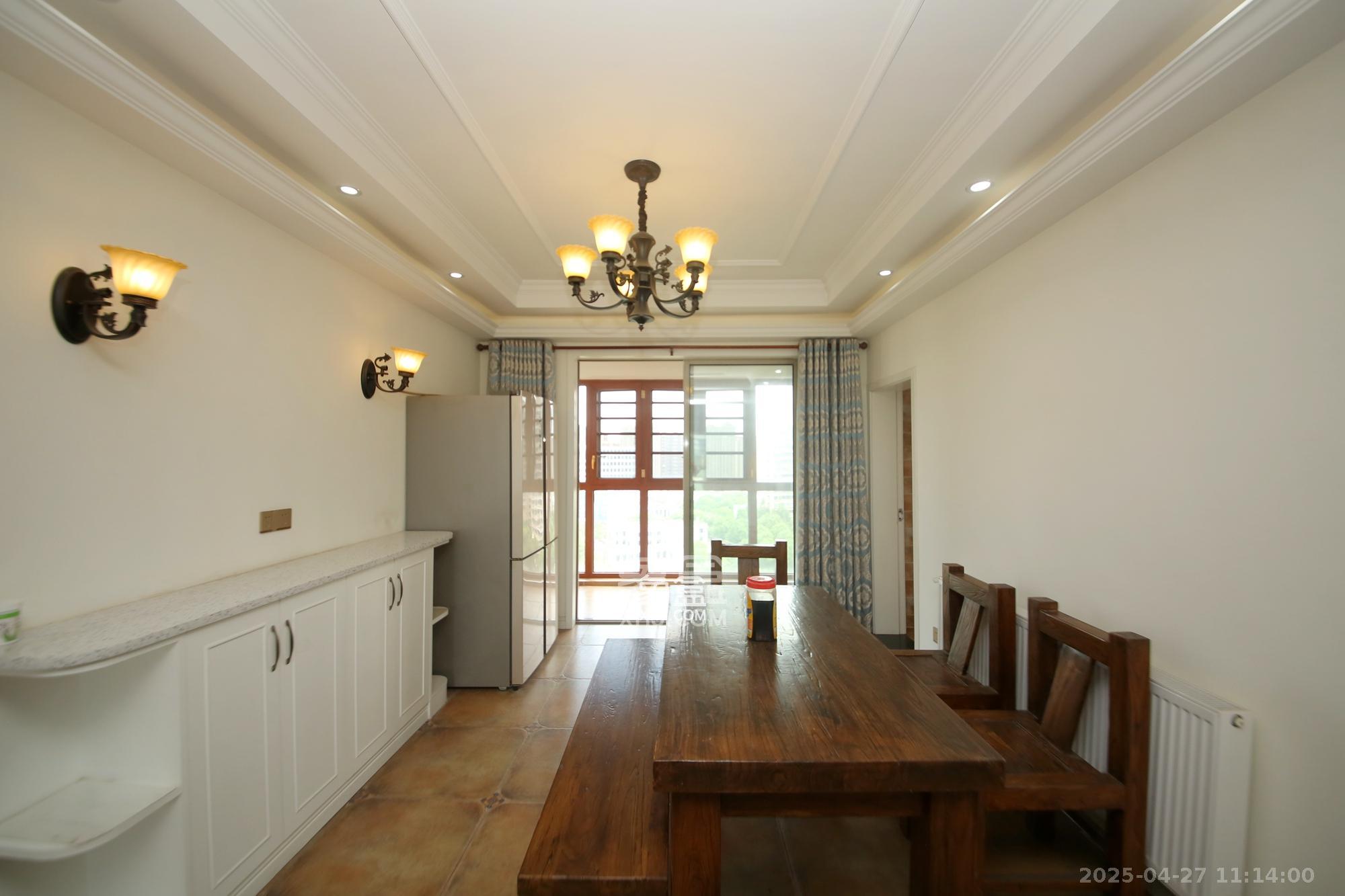 湘怡佳园 1室2厅2卫 5000.0元/月 湘怡佳园 1室2厅2卫 5000.0元/月室内图