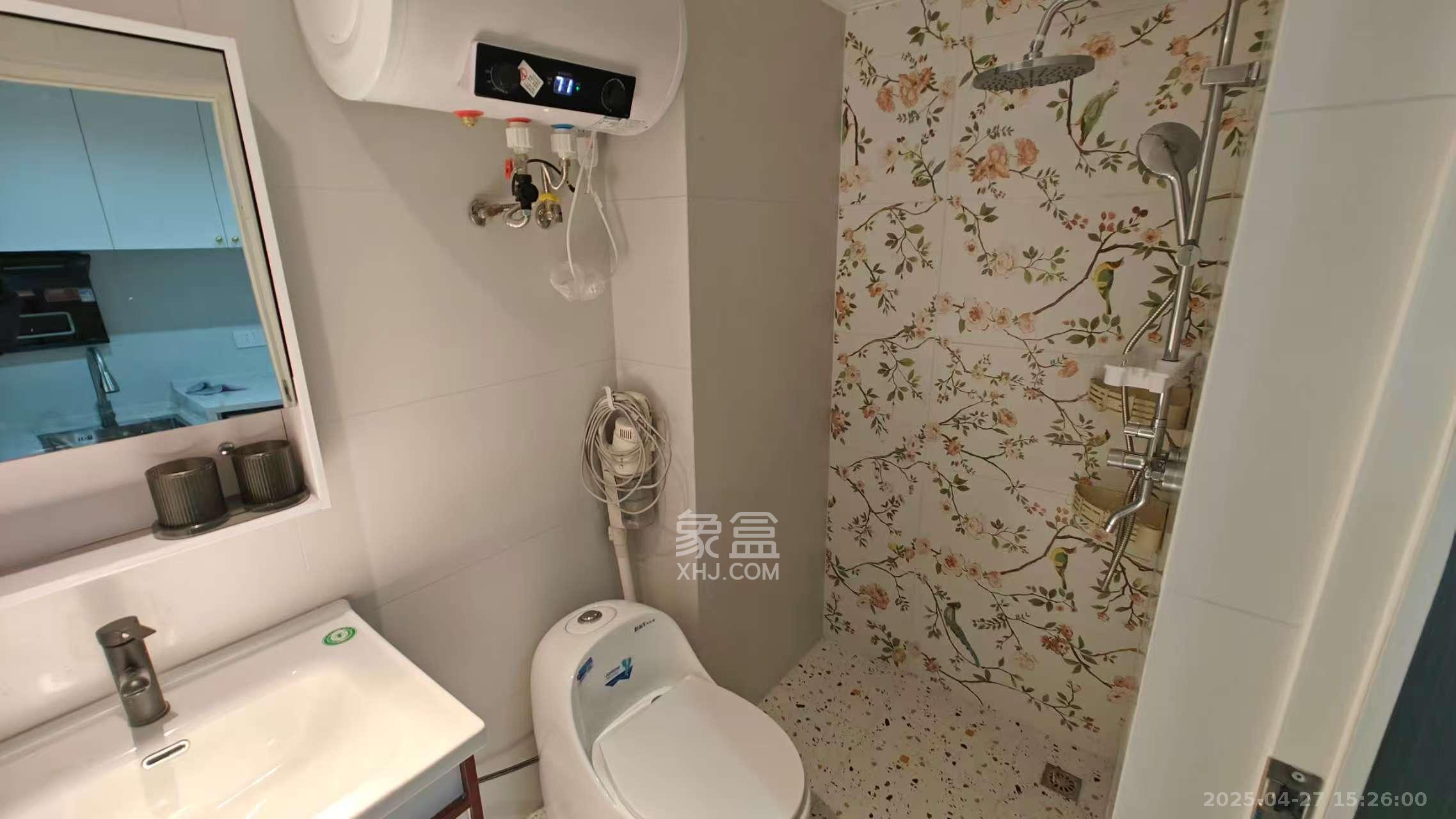 金地峯范  1室1厅1卫   2000.00元/月室内图