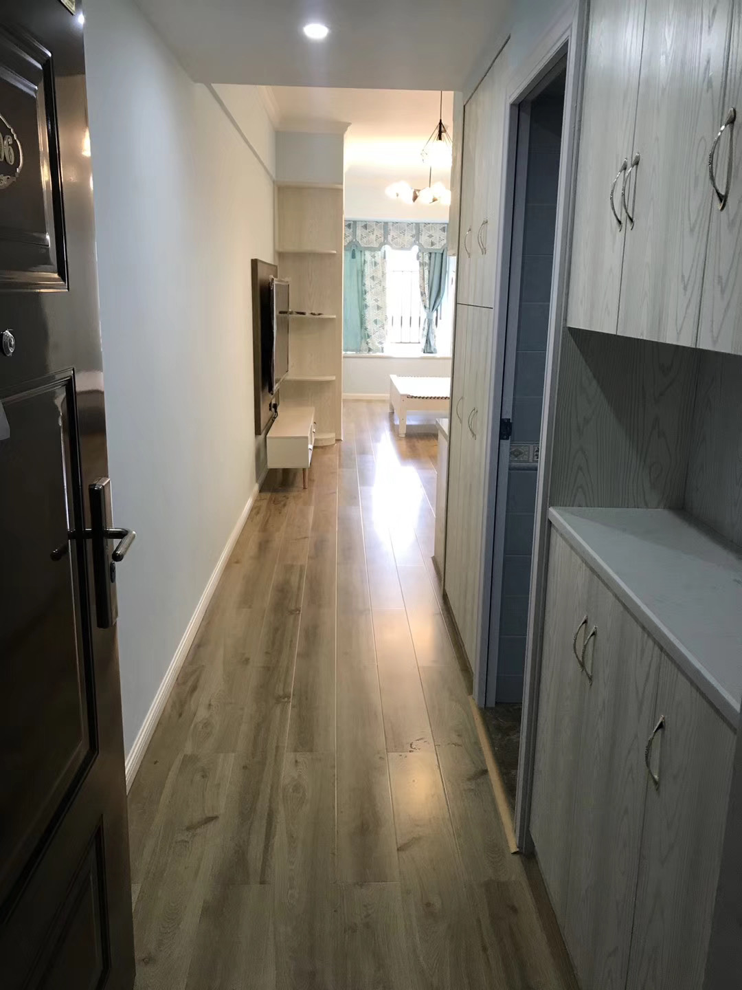 佳源罗马都市 1室1厅1卫 1500.0元/月 佳源罗马都市 1室1厅1卫 1500.0元/月室内图