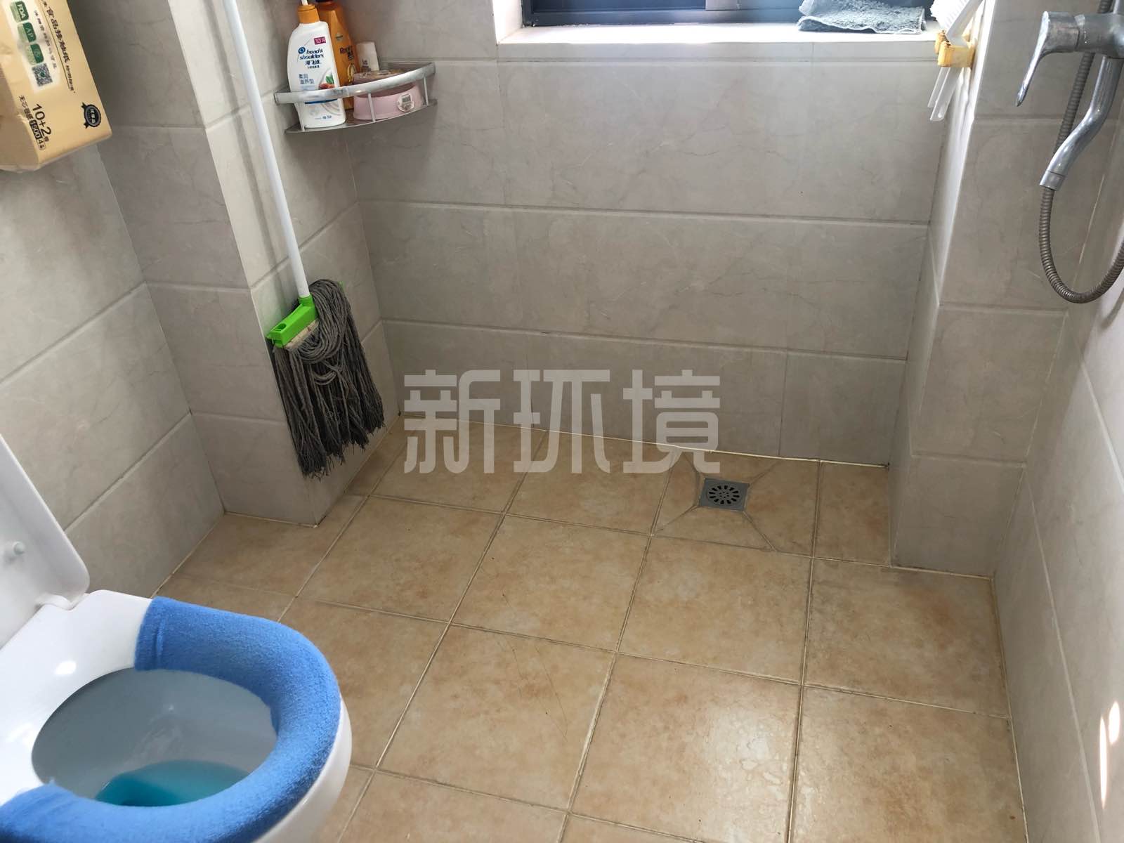 锦绣边城  3室2厅2卫   63.00万客厅