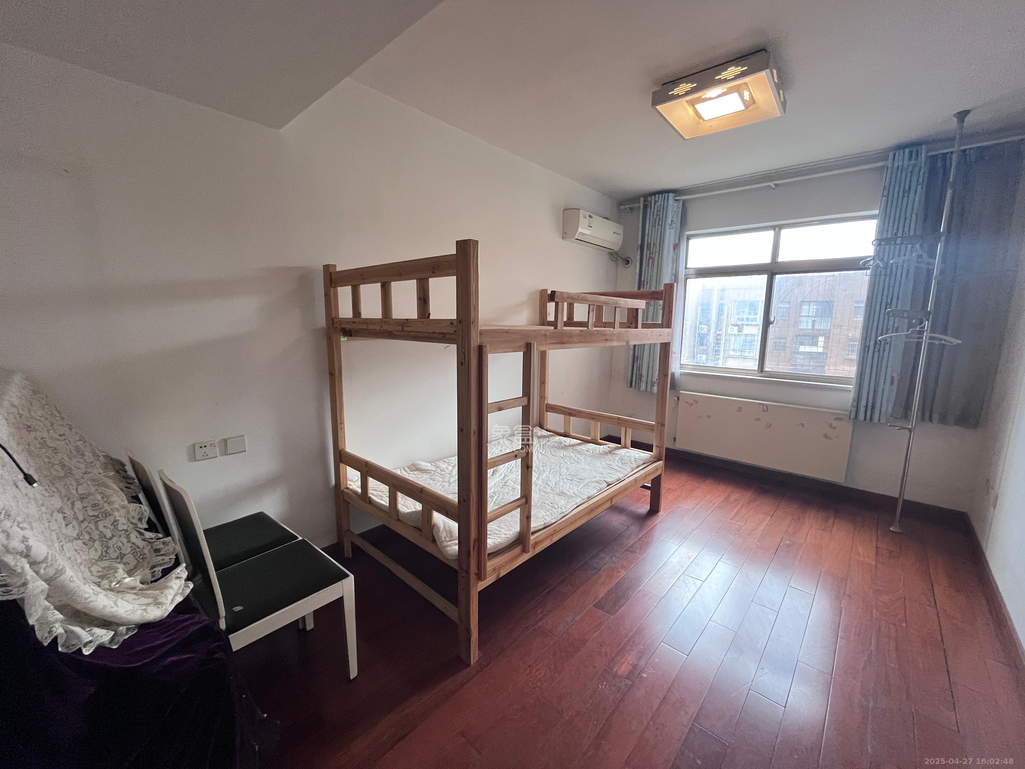 富兴嘉城（富兴汇中央）  4室2厅2卫    3000.0元/月室内图