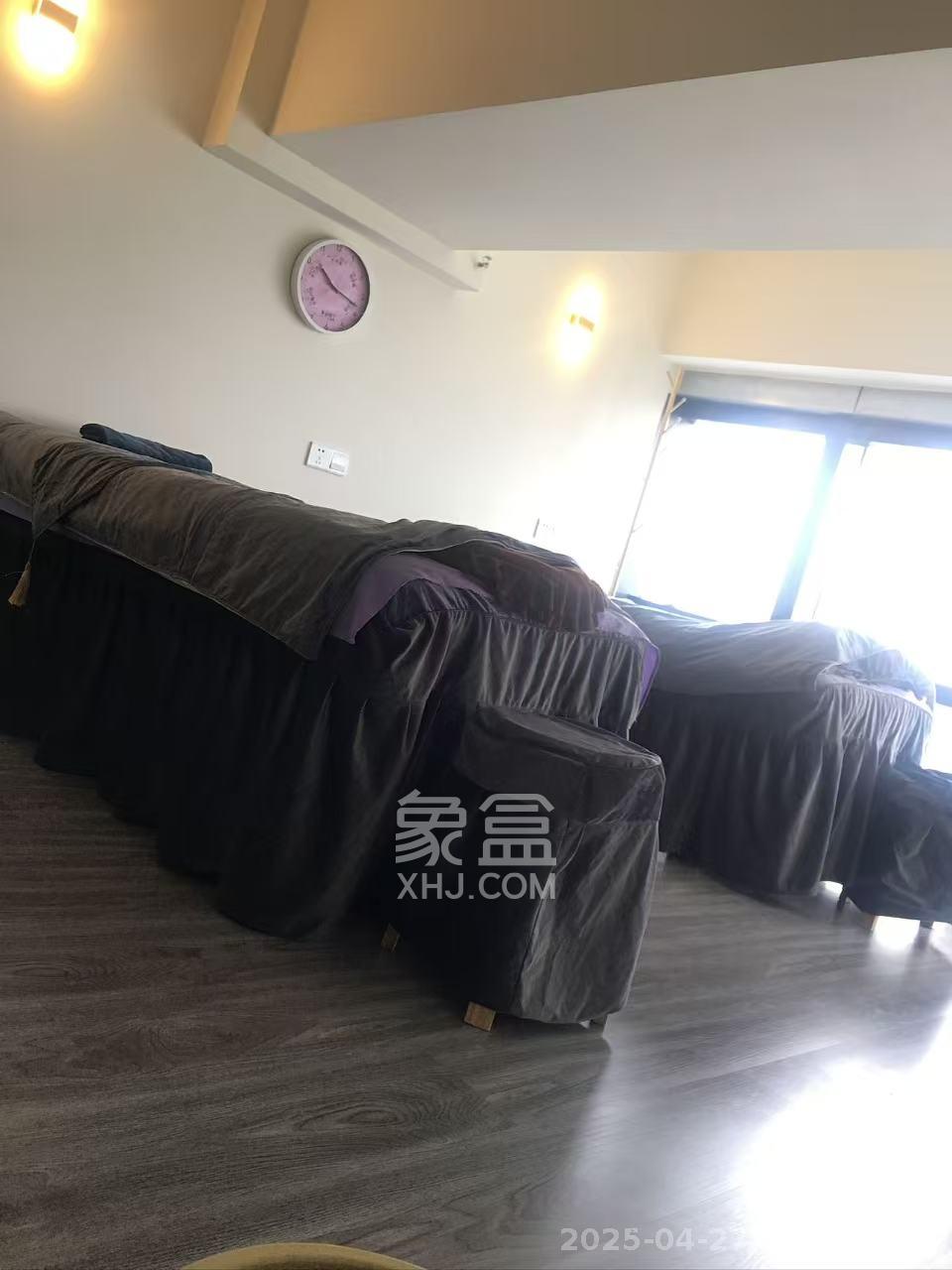 湘潭中心  1室0厅0卫   1700.00元/月室内图