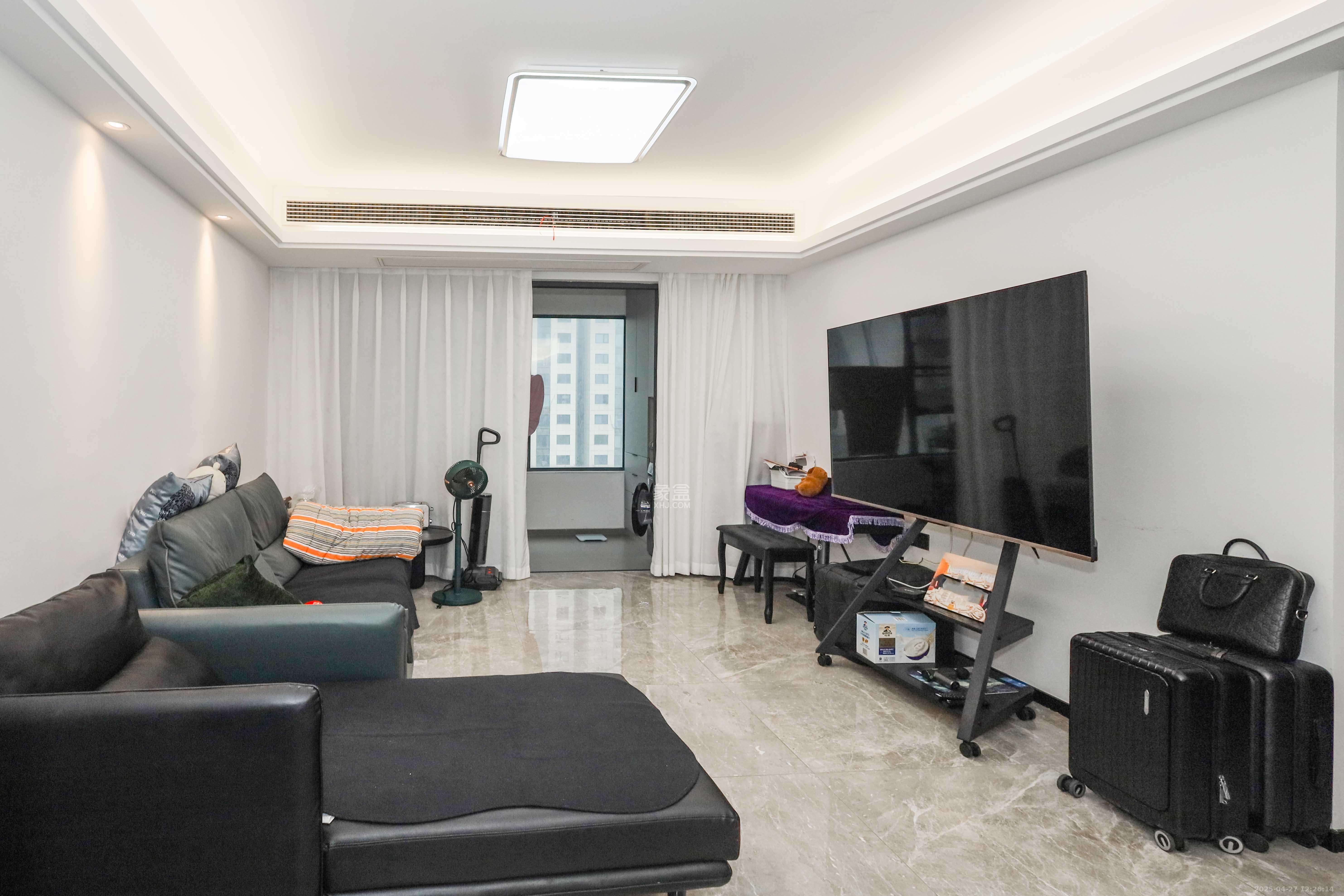 欣利梅溪左岸 3室2厅2卫 125.0万 欣利梅溪左岸 3室2厅2卫 125.0万客厅