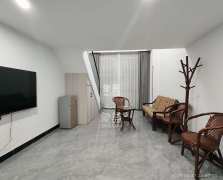 长燃润和天地(长润小区印湘江)  1室1厅1卫    1500.0元/月 长燃润和天地(长润小区印湘江)  1室1厅1卫    1500.0元/月