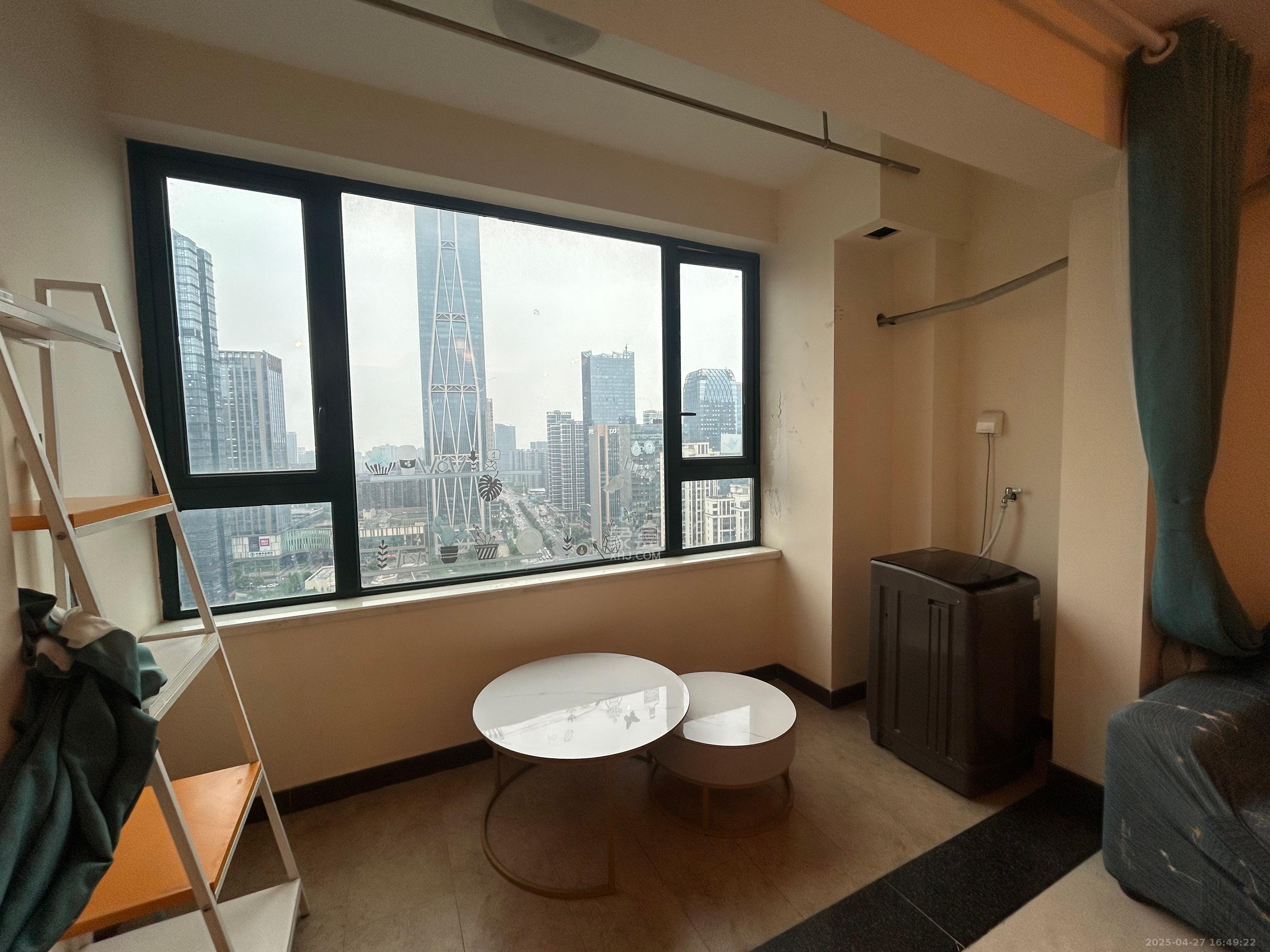 恒大御景湾  1室1厅1卫   1600.00元/月室内图