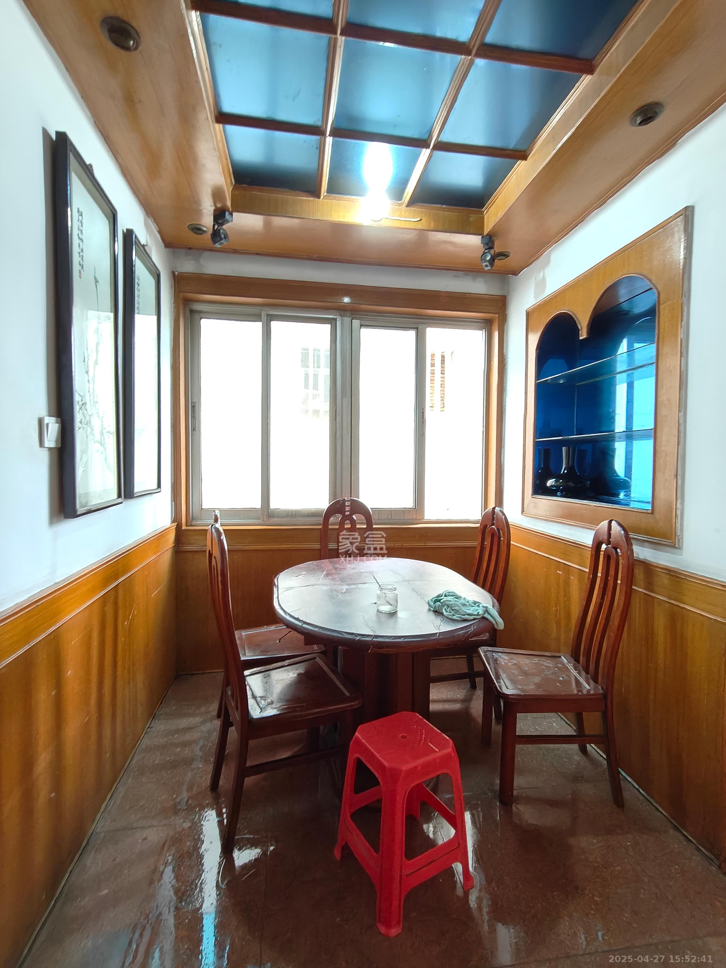 物资厅宿舍(五一大道) 3室1厅1卫 2300.0元/月 物资厅宿舍(五一大道) 3室1厅1卫 2300.0元/月室内图