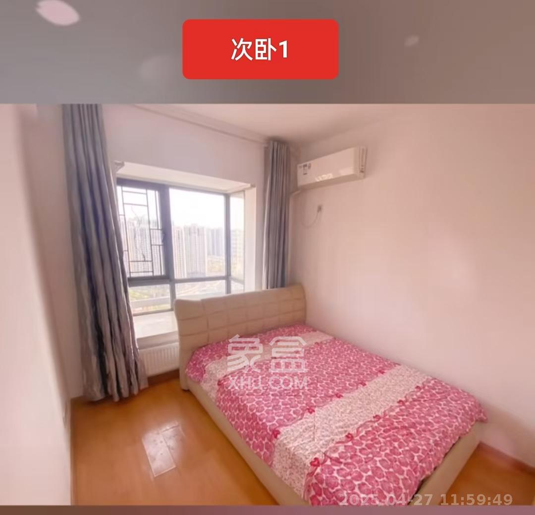 月畔湾  3室2厅2卫   2800.00元/月室内图