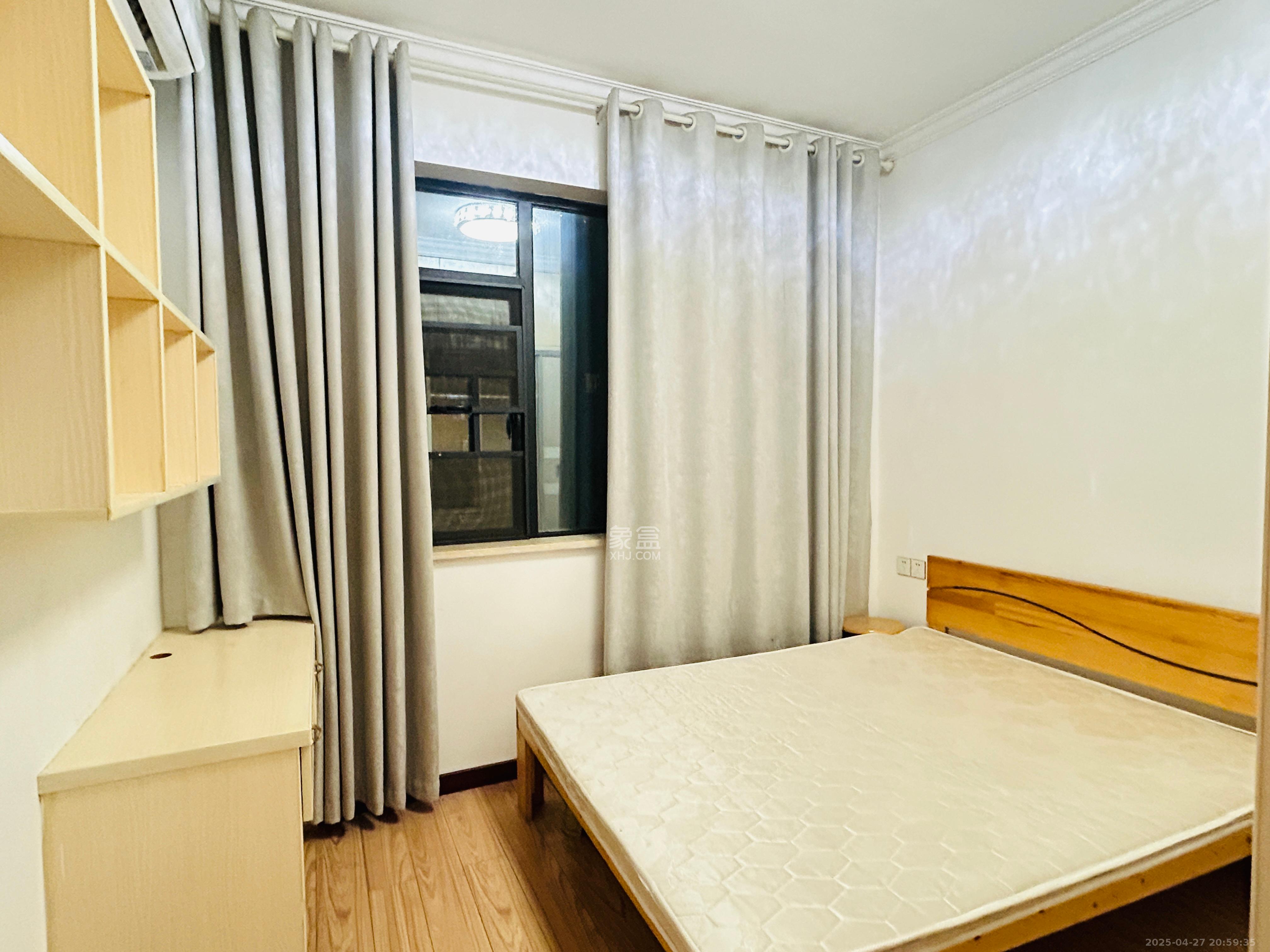 天元涉外景园C区 3室2厅2卫 2600.0元/月 天元涉外景园C区 3室2厅2卫 2600.0元/月室内图