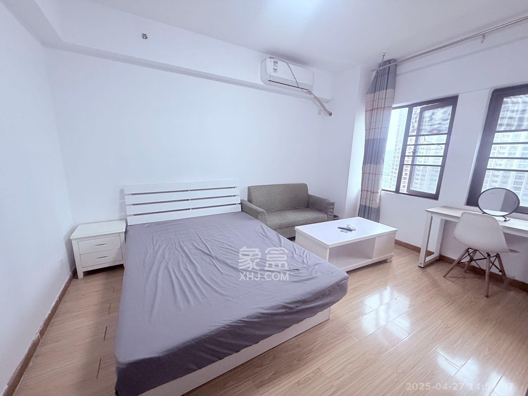 钰龙天下二期(钰龙佳园) 1室1厅1卫 1200.0元/月 钰龙天下二期(钰龙佳园) 1室1厅1卫 1200.0元/月室内图