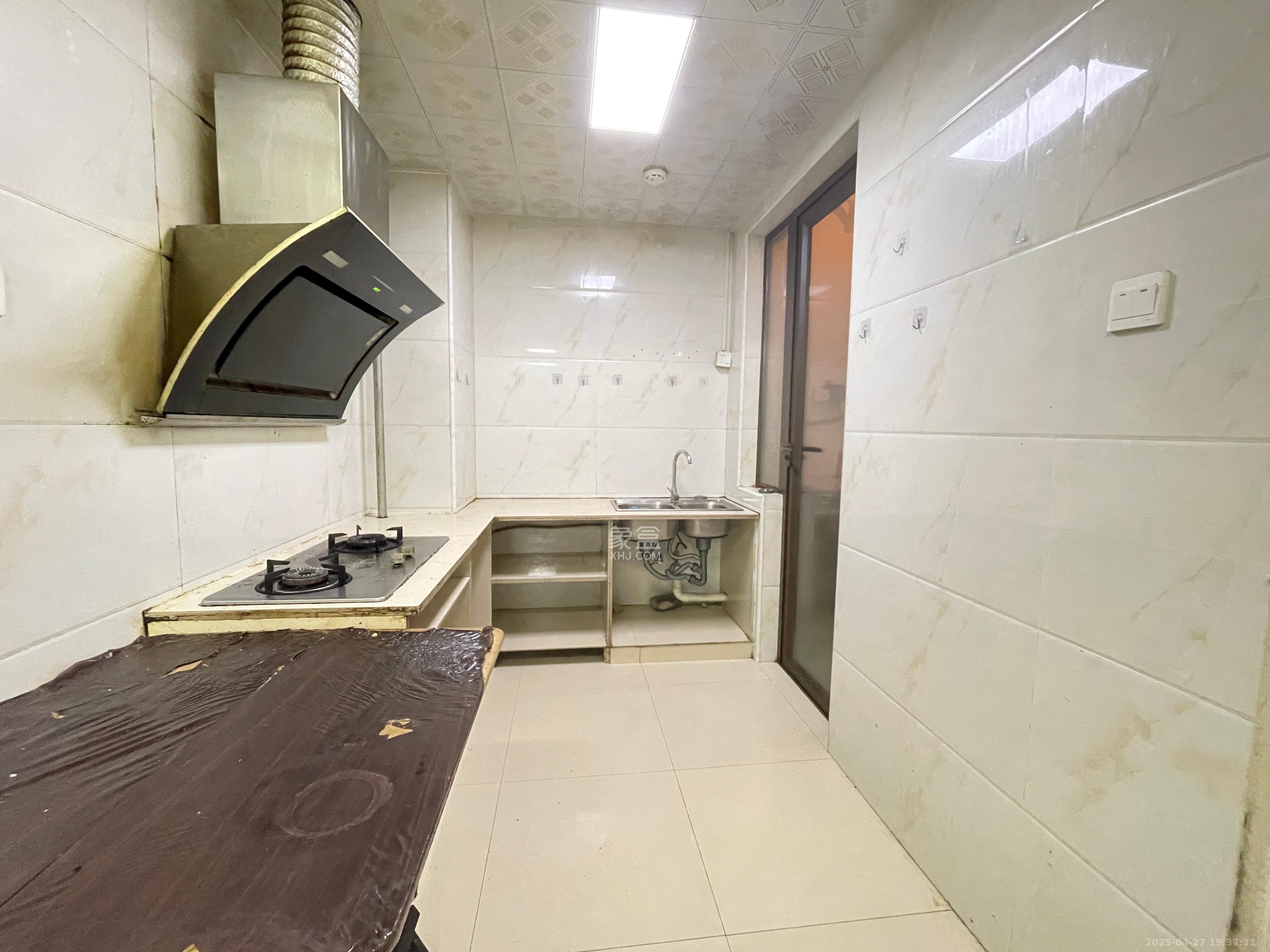 华润置地广场一期 1室0厅0卫 2100.0元/月 华润置地广场一期 1室0厅0卫 2100.0元/月室内图