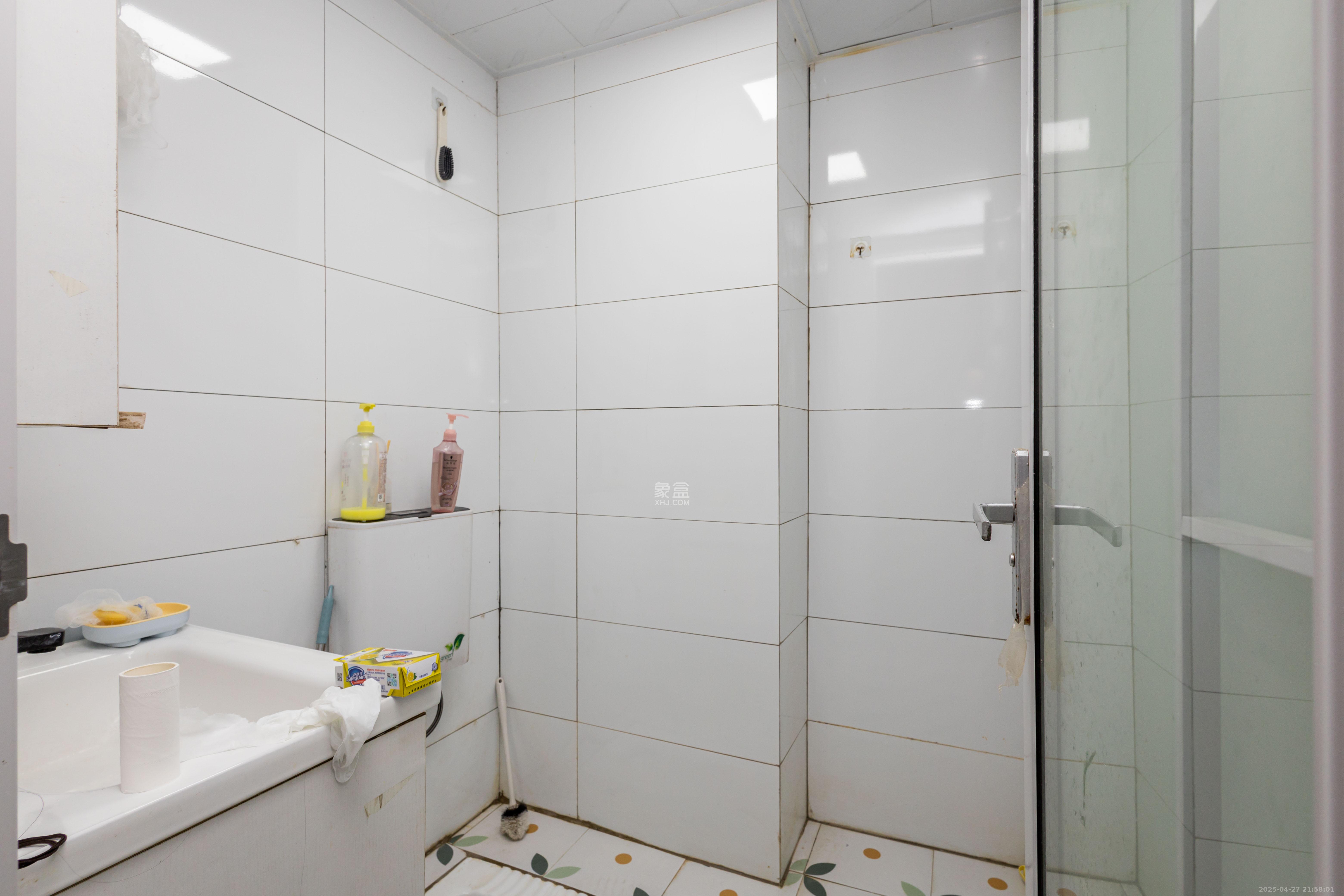 方略90公馆 1室0厅1卫 22.0万 方略90公馆 1室0厅1卫 22.0万卫生间