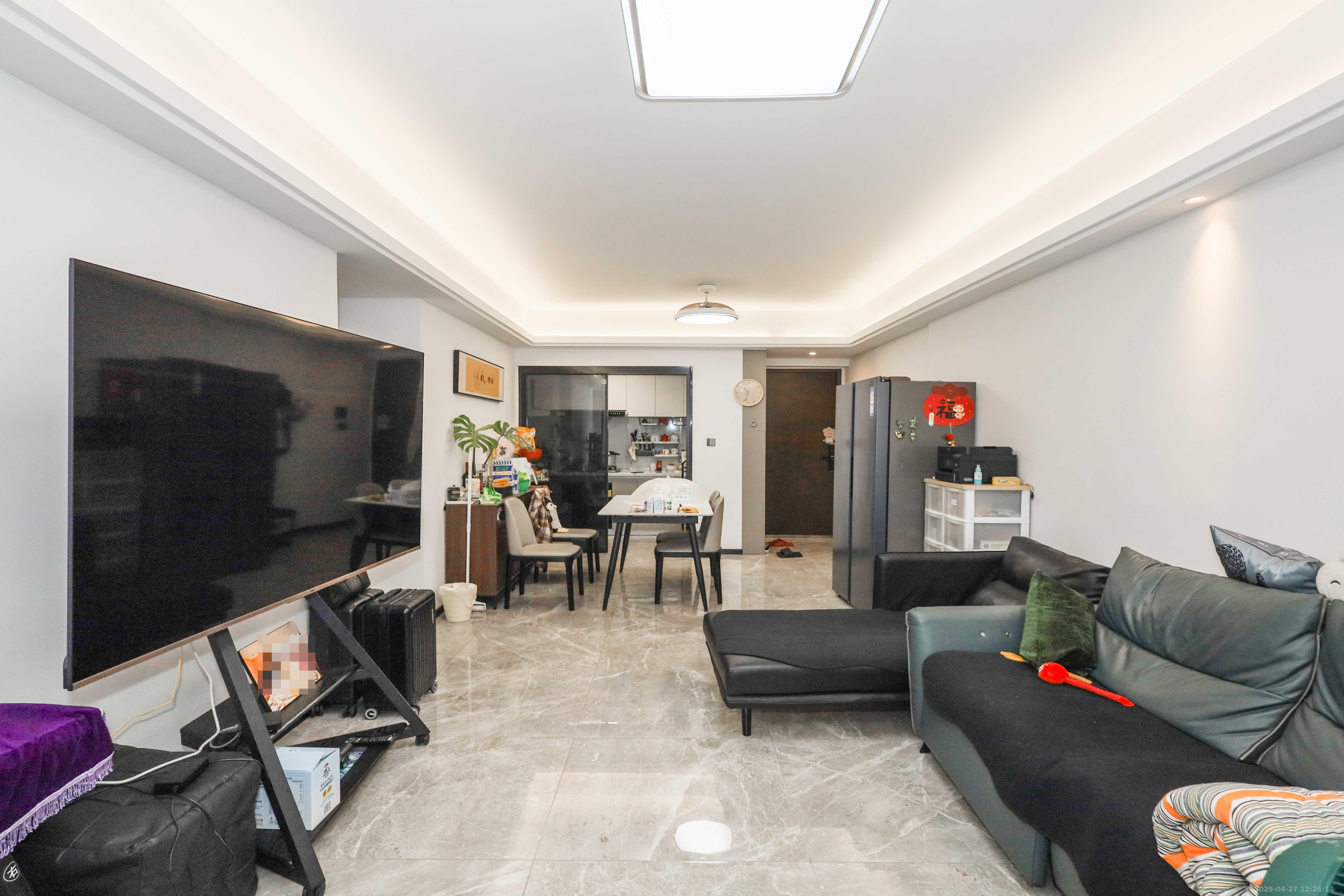 欣利梅溪左岸 3室2厅2卫 125.0万 欣利梅溪左岸 3室2厅2卫 125.0万客厅