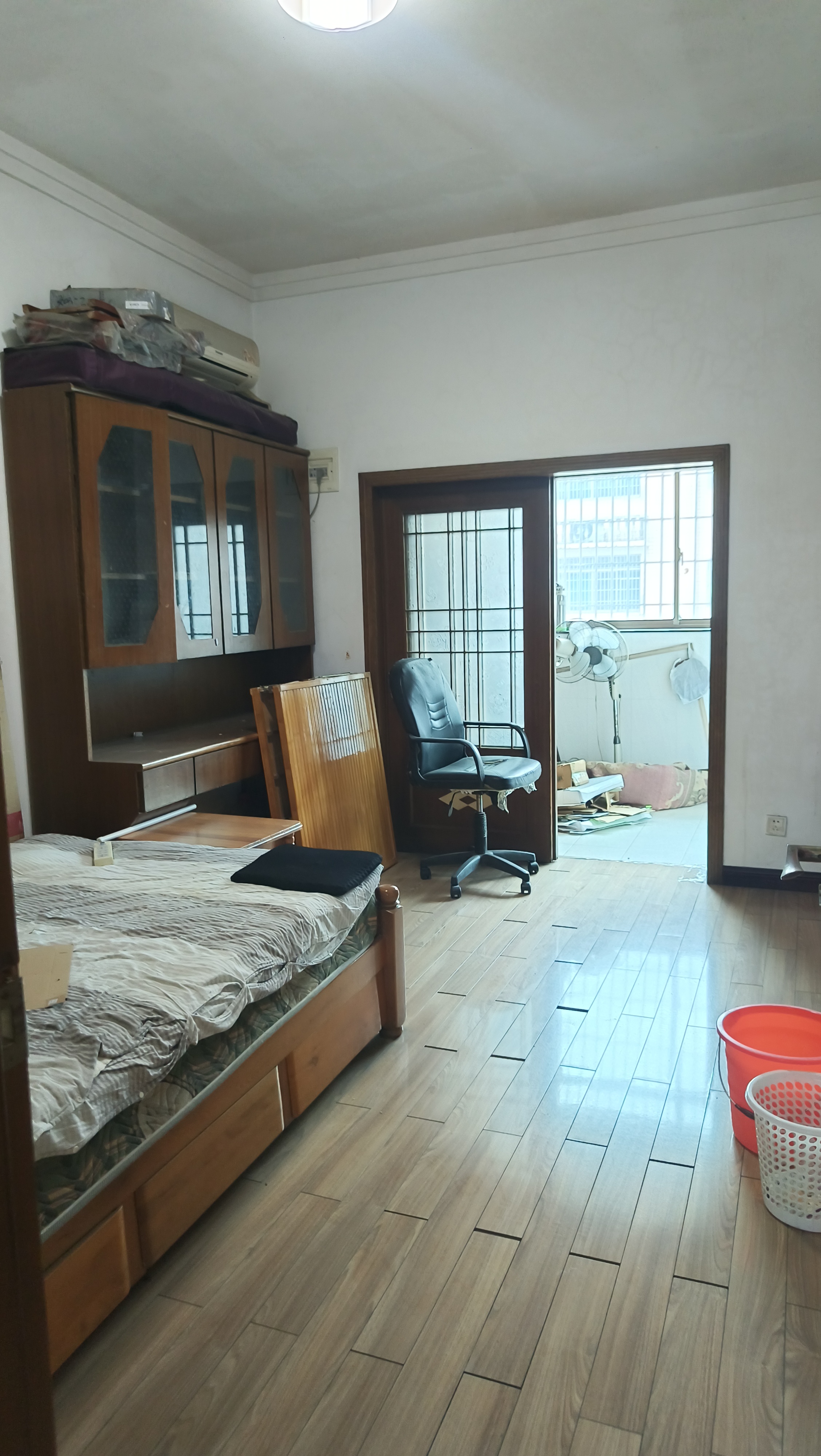 中级人民法院 1室0厅0卫 1800.0元/月 中级人民法院 1室0厅0卫 1800.0元/月室内图