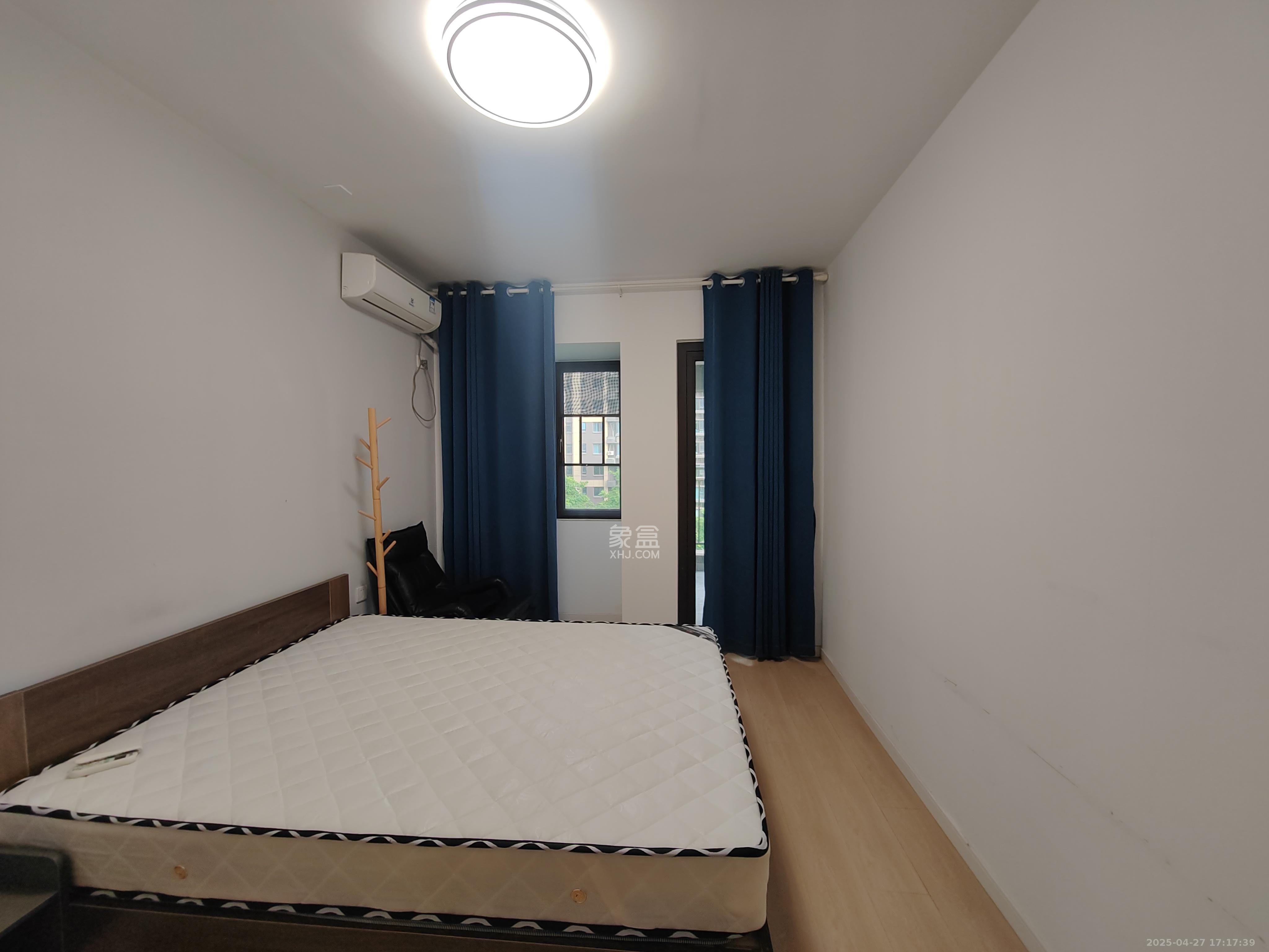 保利城（中航城国际社区、郡原美村）  3室2厅2卫   2300.00元/月室内图