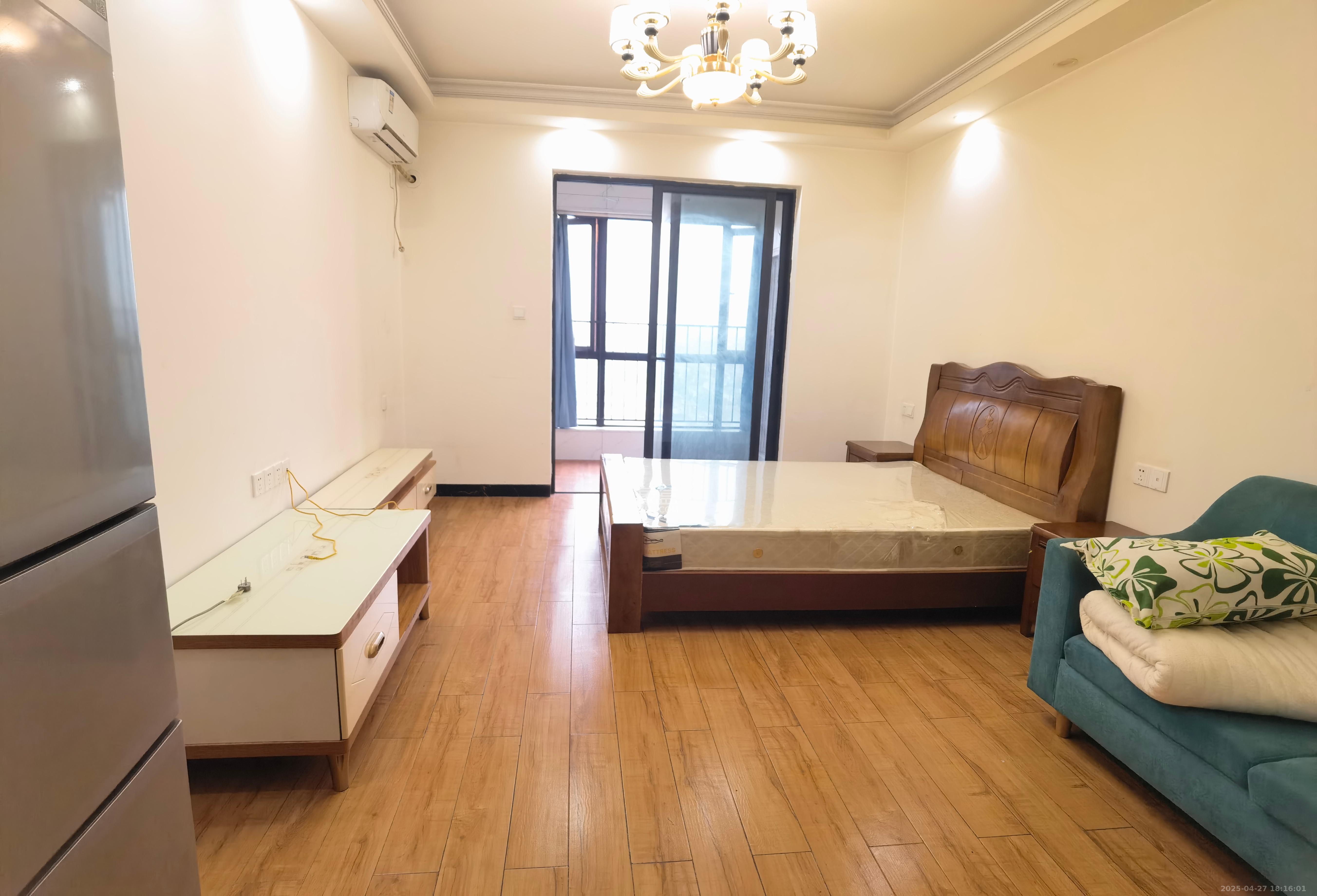 中海新城熙岸(中信新城五期) 1室1厅1卫 1300.0元/月 中海新城熙岸(中信新城五期) 1室1厅1卫 1300.0元/月室内图