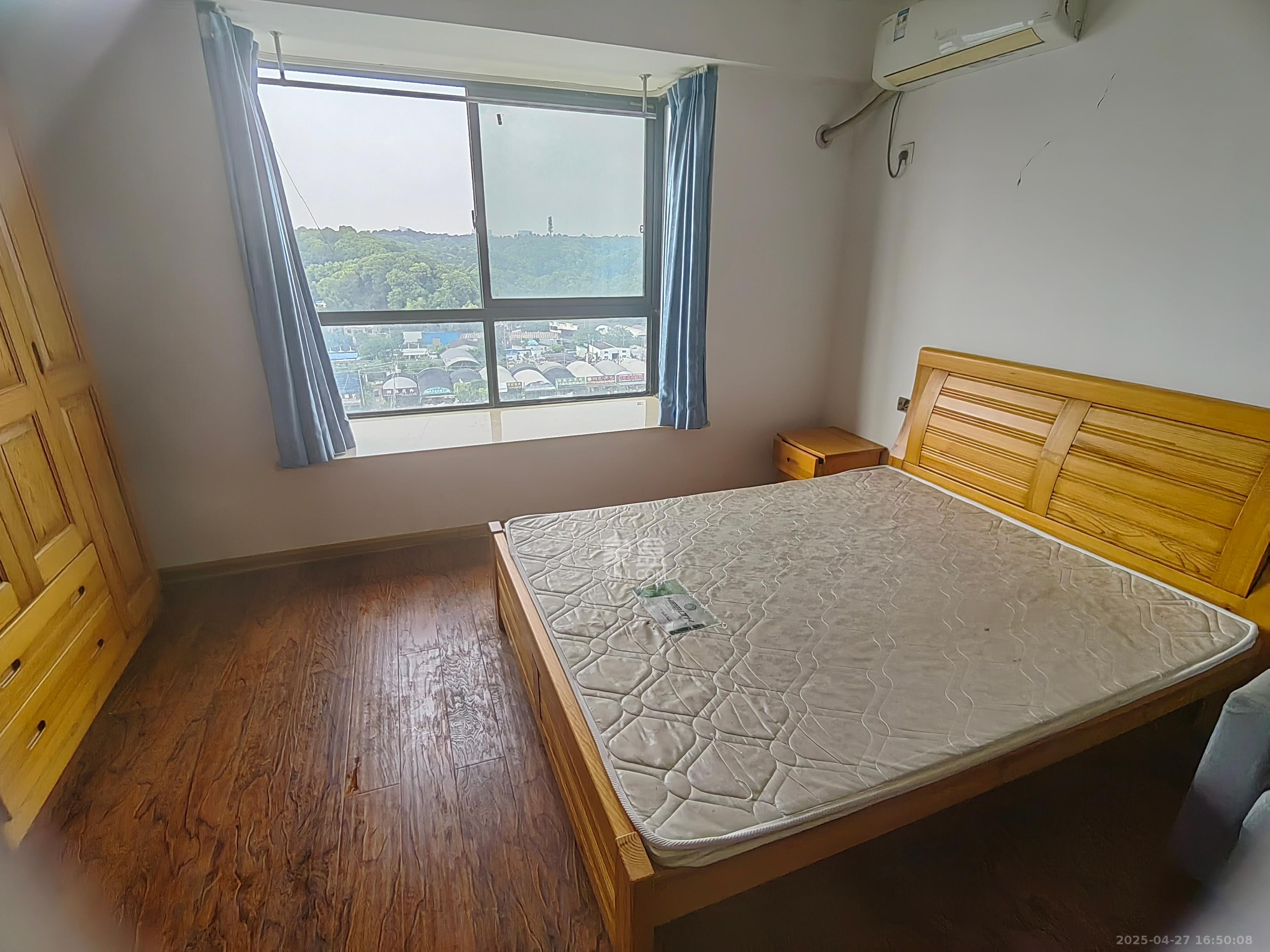 世纪桃花苑 1室0厅1卫 1200.0元/月 世纪桃花苑 1室0厅1卫 1200.0元/月室内图