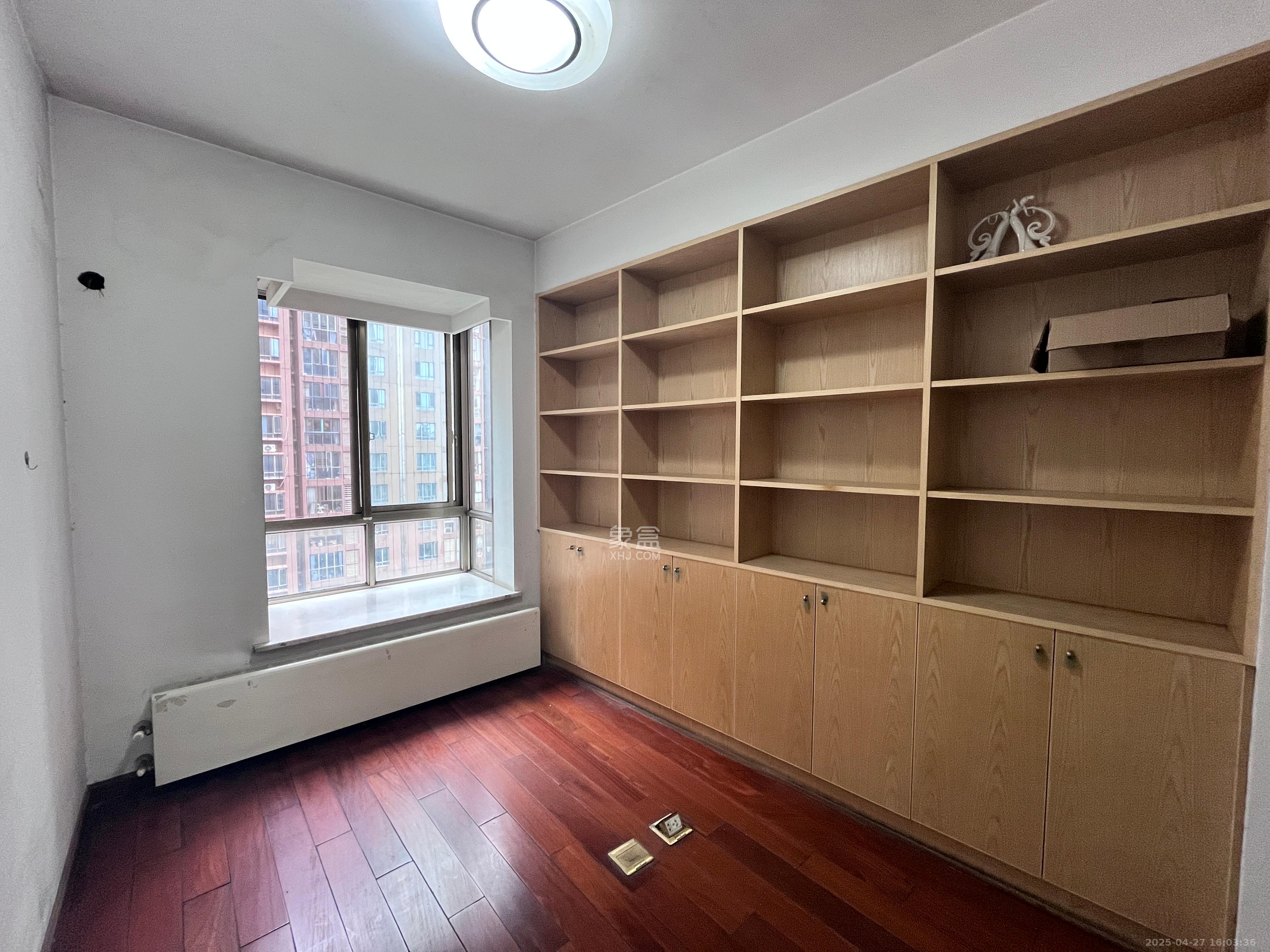 富兴嘉城（富兴汇中央）  4室2厅2卫    3000.0元/月室内图