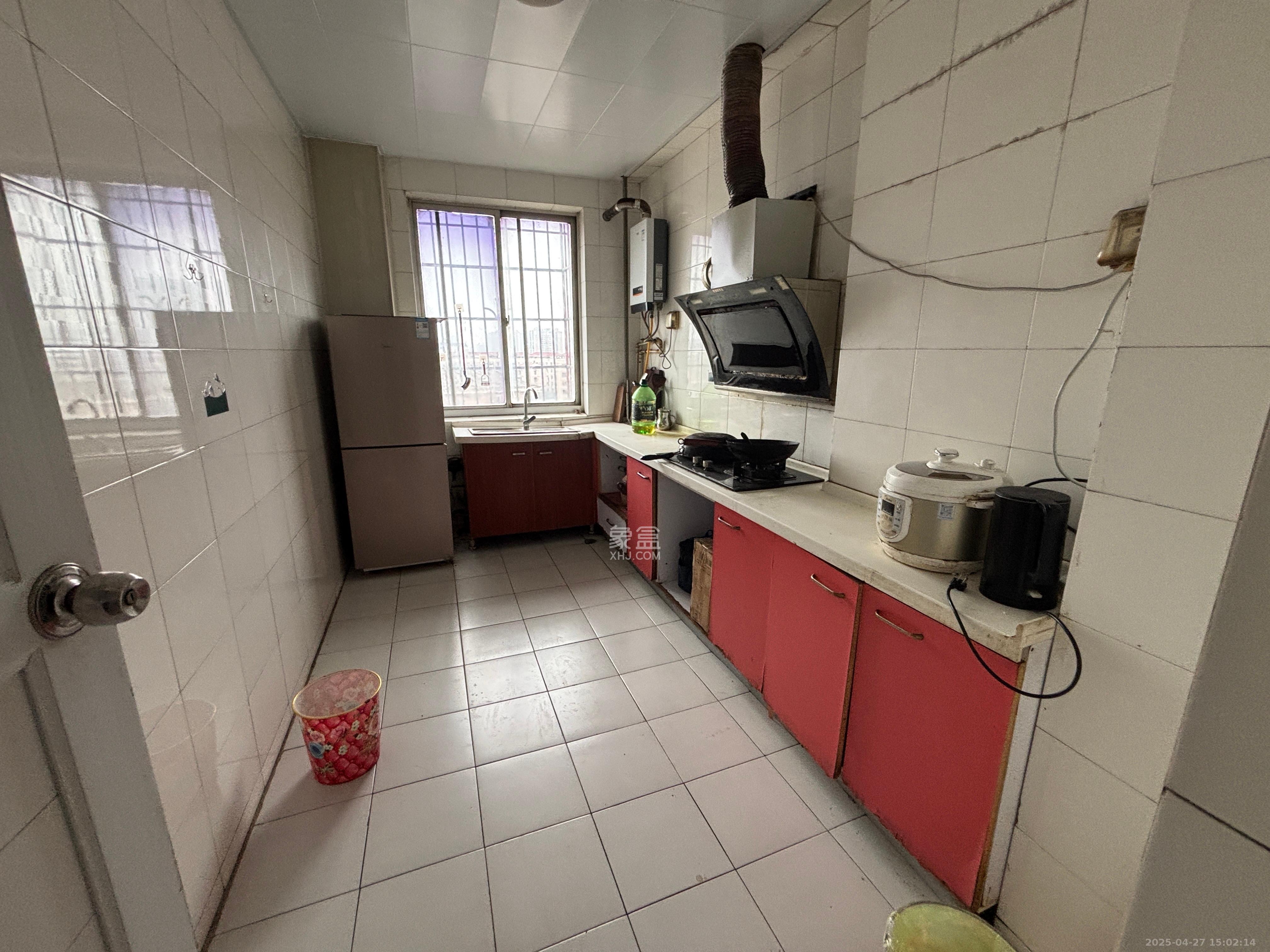 星沙商业步行街 3室2厅1卫 1550.0元/月 星沙商业步行街 3室2厅1卫 1550.0元/月室内图