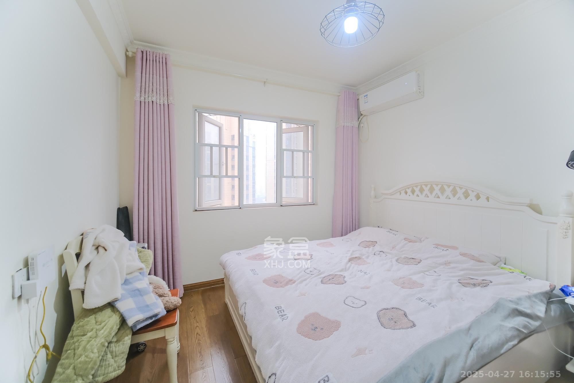 荣盛花语城 2室2厅1卫 60.0万 荣盛花语城 2室2厅1卫 60.0万卧室