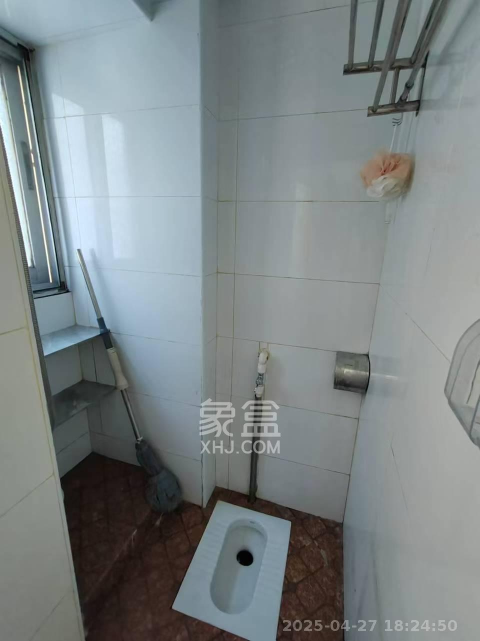 湖南省糖酒公司大院  3室2厅1卫   2600.00元/月室内图