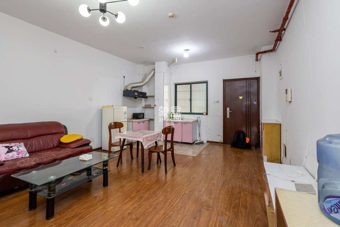 华天LOHO小镇 1室1厅1卫 22.8万 华天LOHO小镇 1室1厅1卫 22.8万客厅