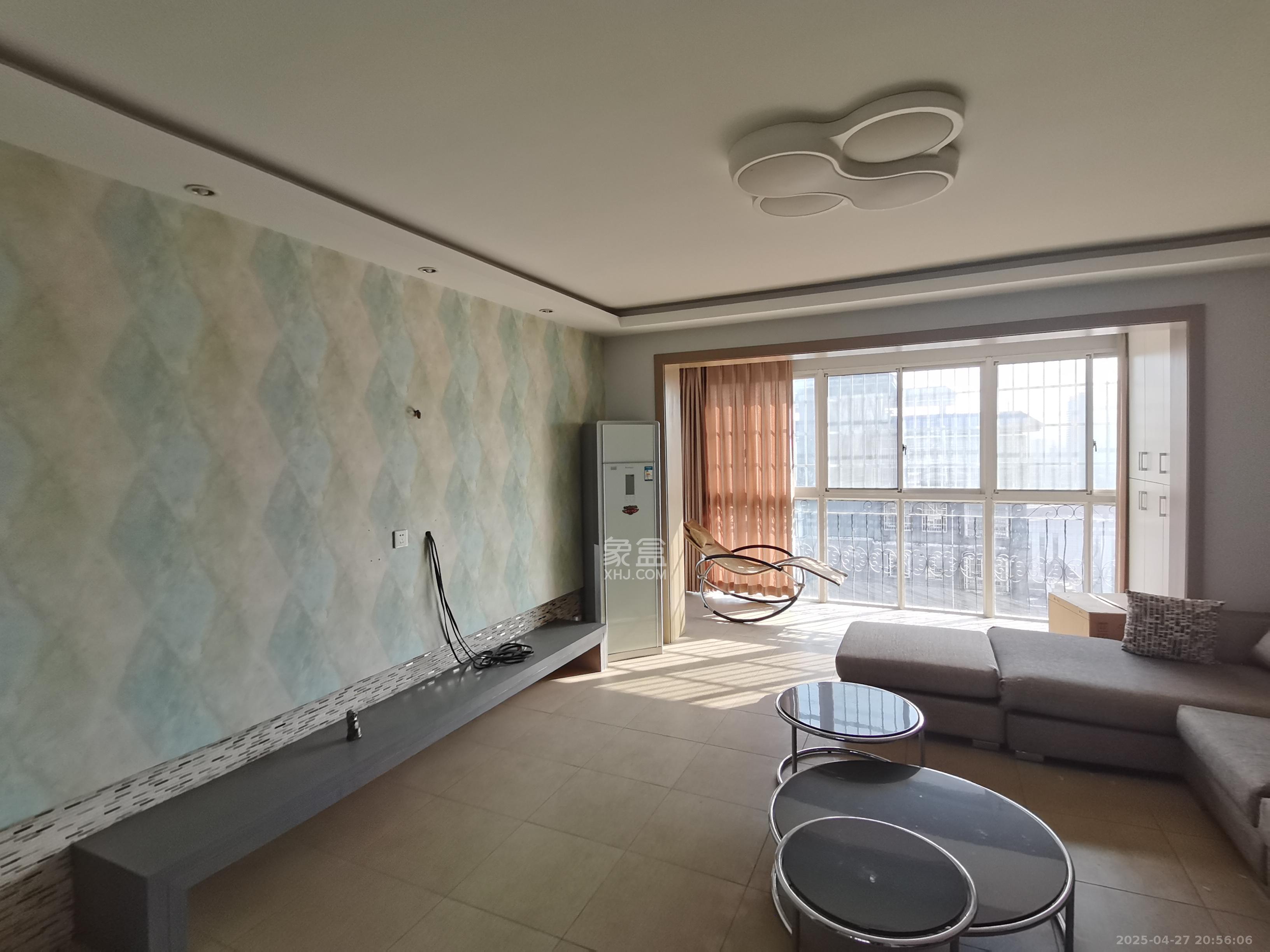 汇城上筑 3室2厅2卫 2800.0元/月 汇城上筑 3室2厅2卫 2800.0元/月室内图