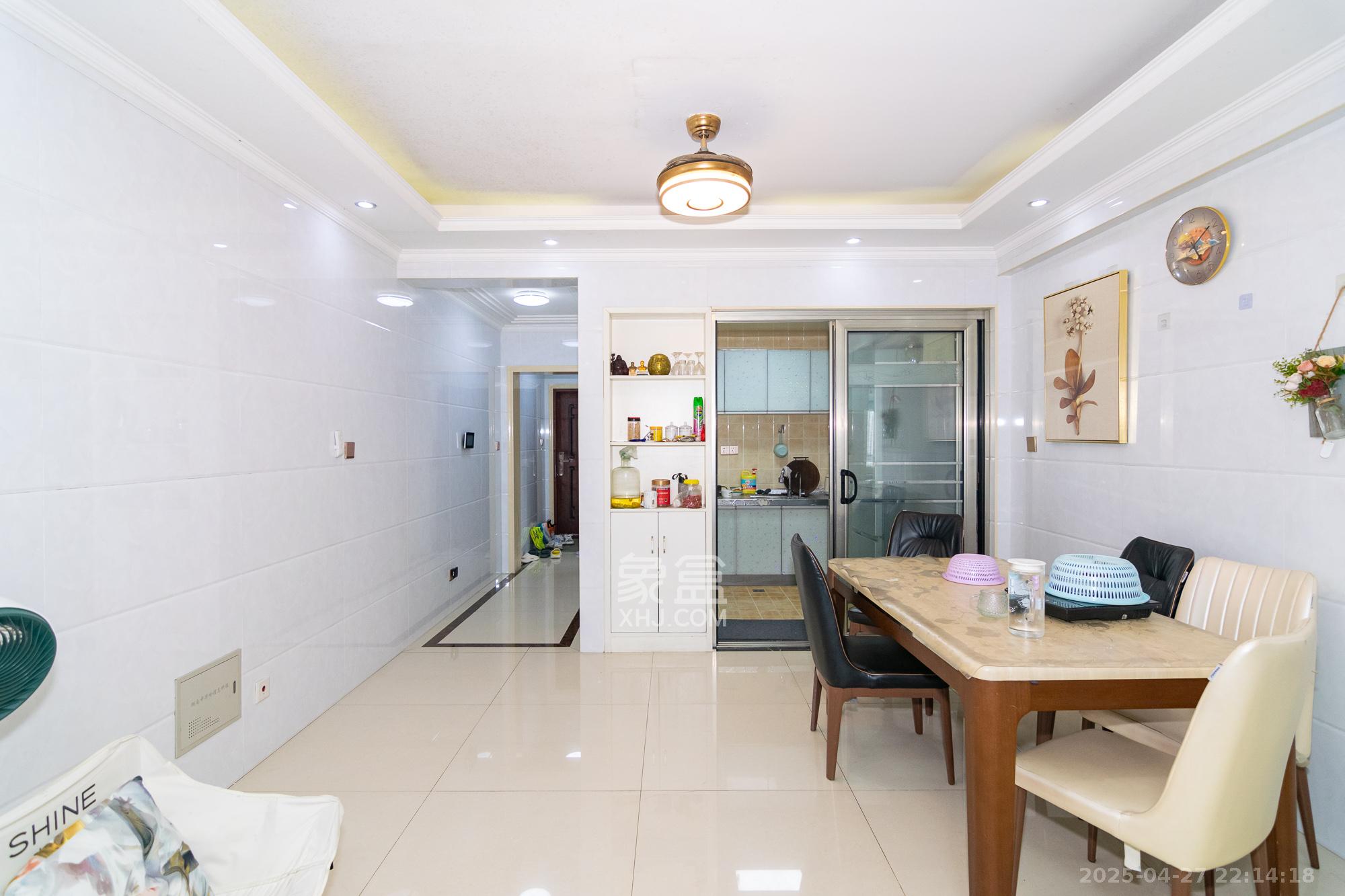 润和紫郡一期 3室2厅1卫 78.0万 润和紫郡一期 3室2厅1卫 78.0万客厅