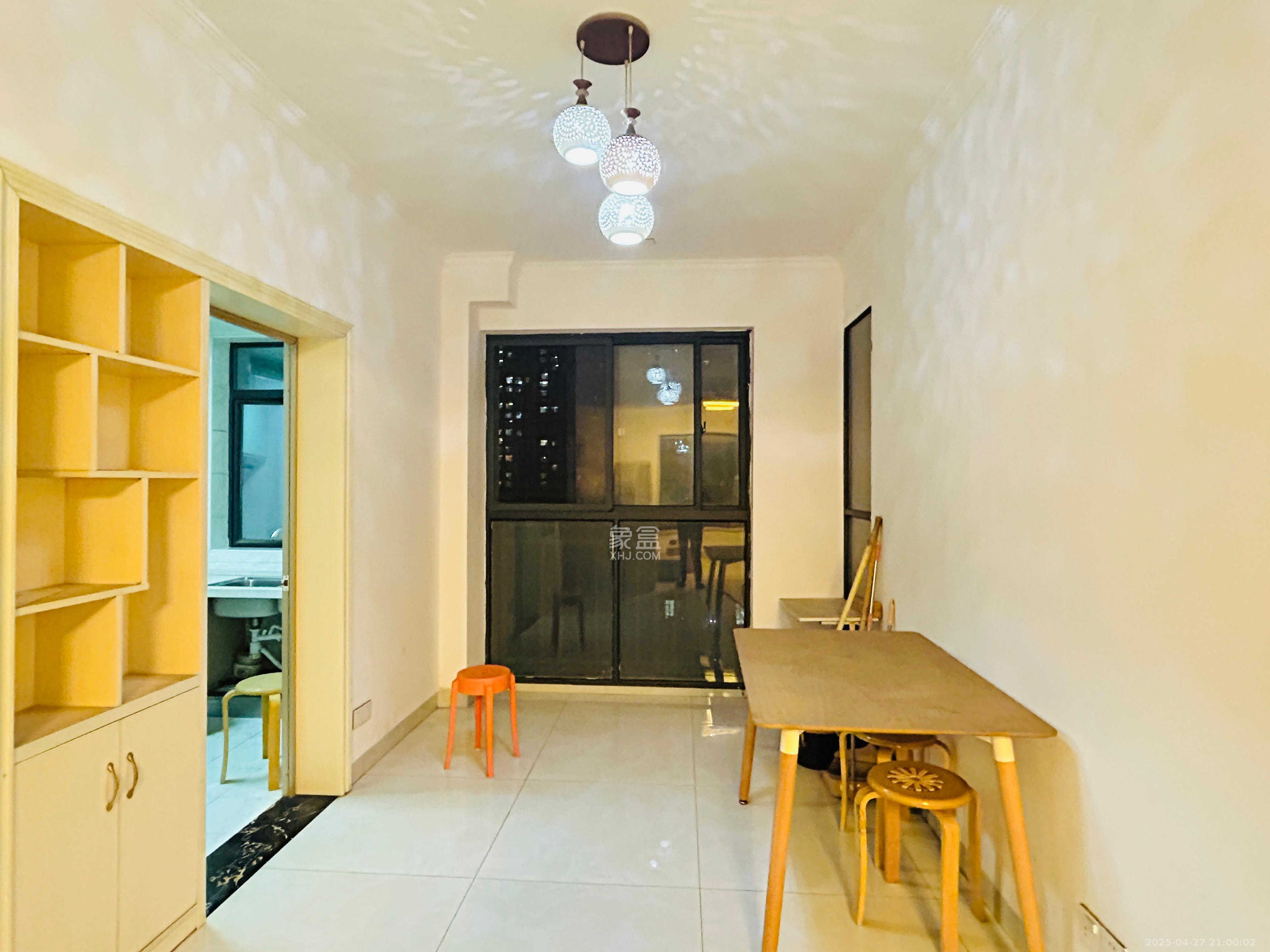 天元涉外景园C区 3室2厅2卫 2600.0元/月 天元涉外景园C区 3室2厅2卫 2600.0元/月室内图