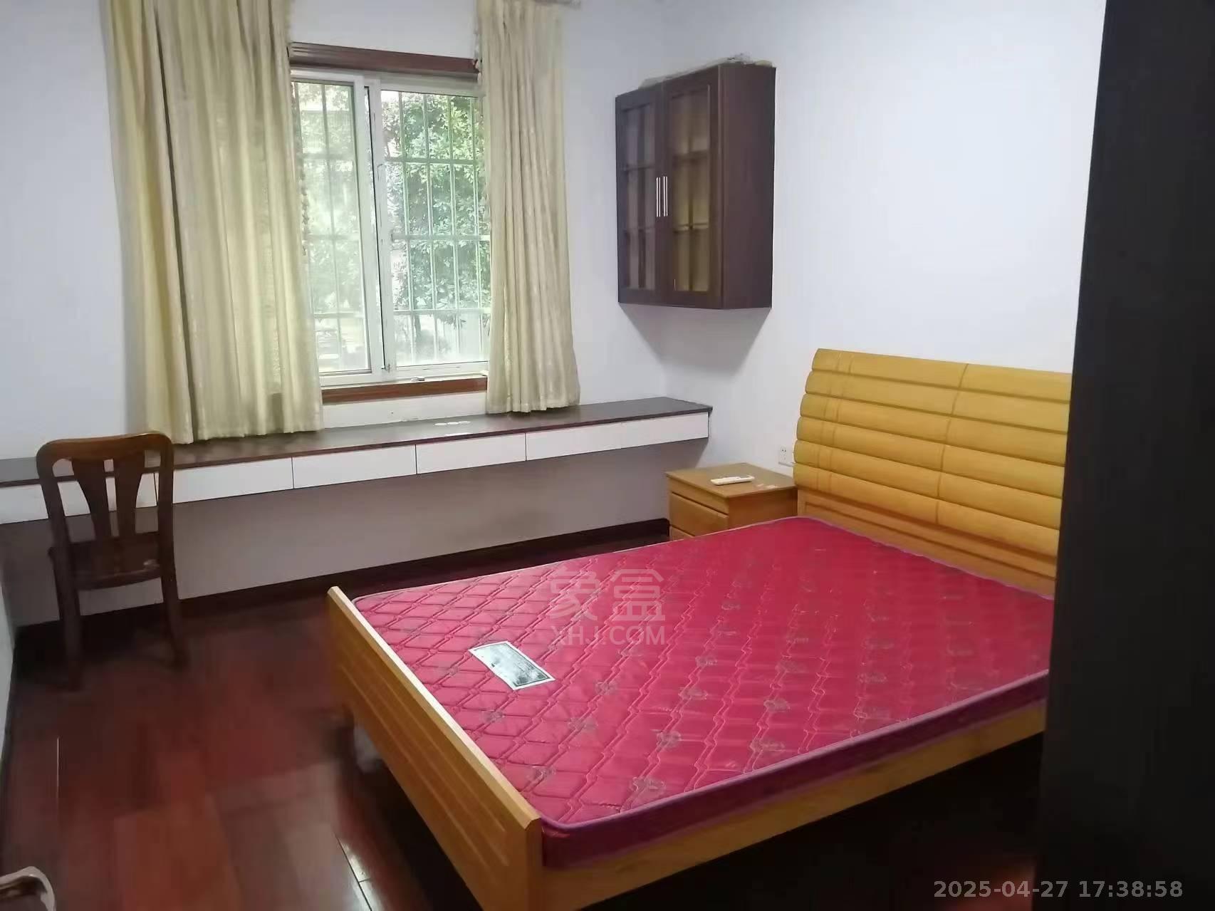 家园小区 3室2厅2卫 1600.0元/月 家园小区 3室2厅2卫 1600.0元/月室内图