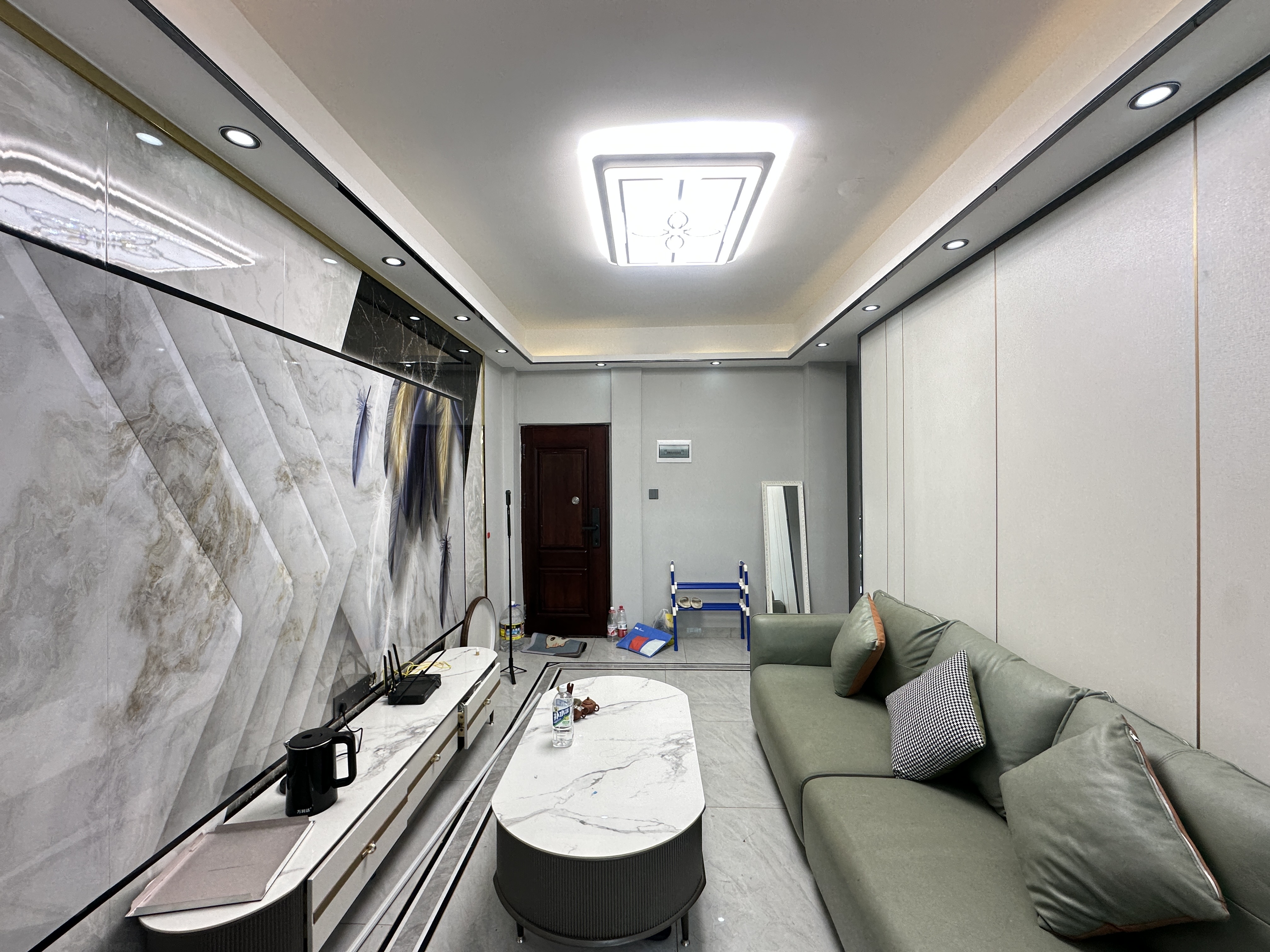 南希公寓 1室0厅0卫 120.0万 南希公寓 1室0厅0卫 120.0万客厅