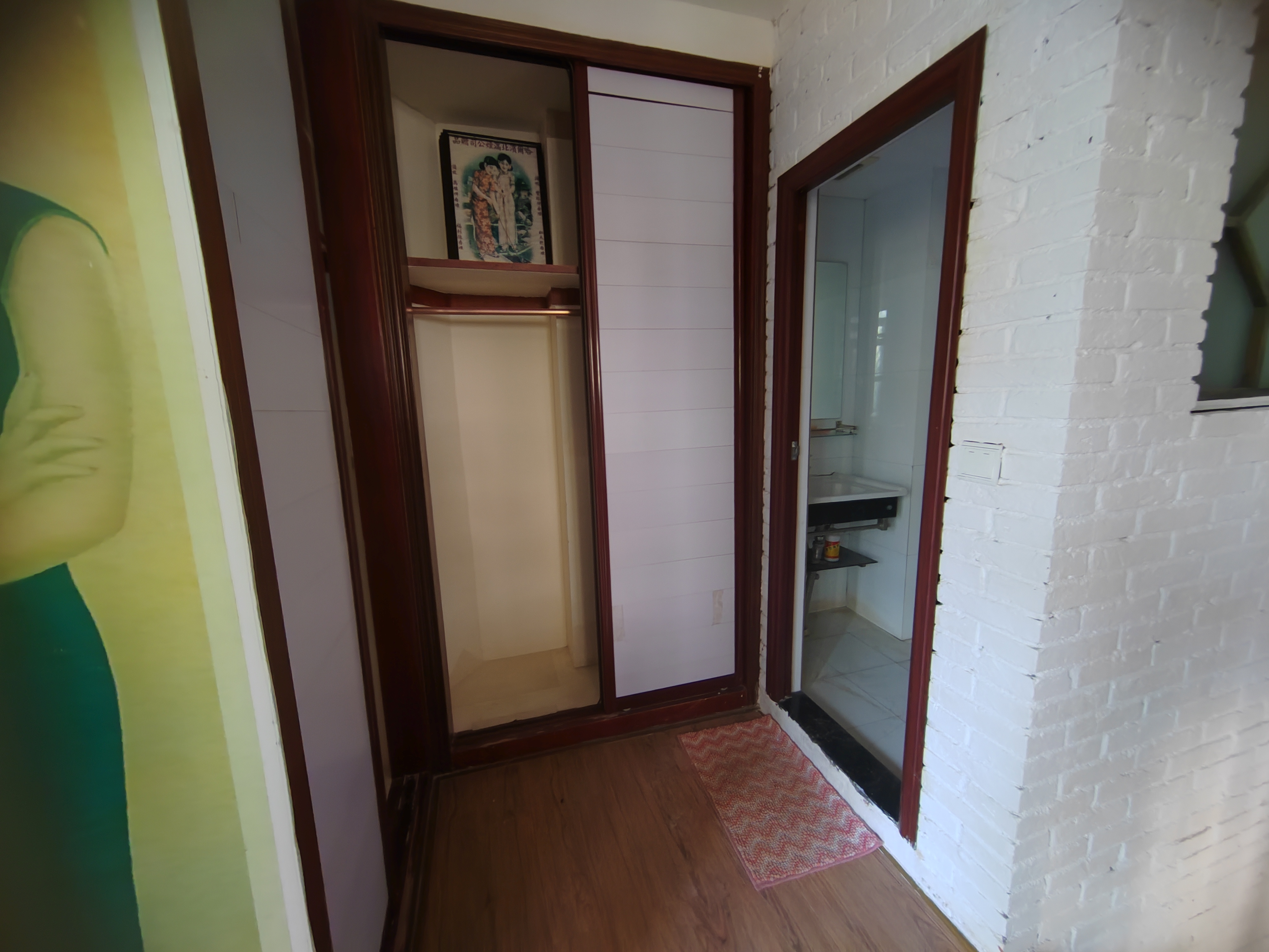 西城一号  1室0厅0卫   1800.00元/月