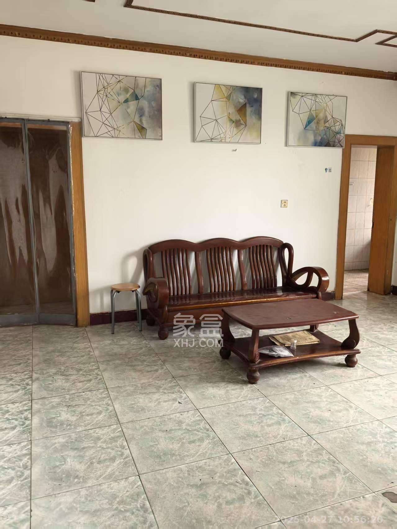 长沙市公路管理局城郊养护服务中心 1室1厅1卫 1800.0元/月 长沙市公路管理局城郊养护服务中心 1室1厅1卫 1800.0元/月室内图