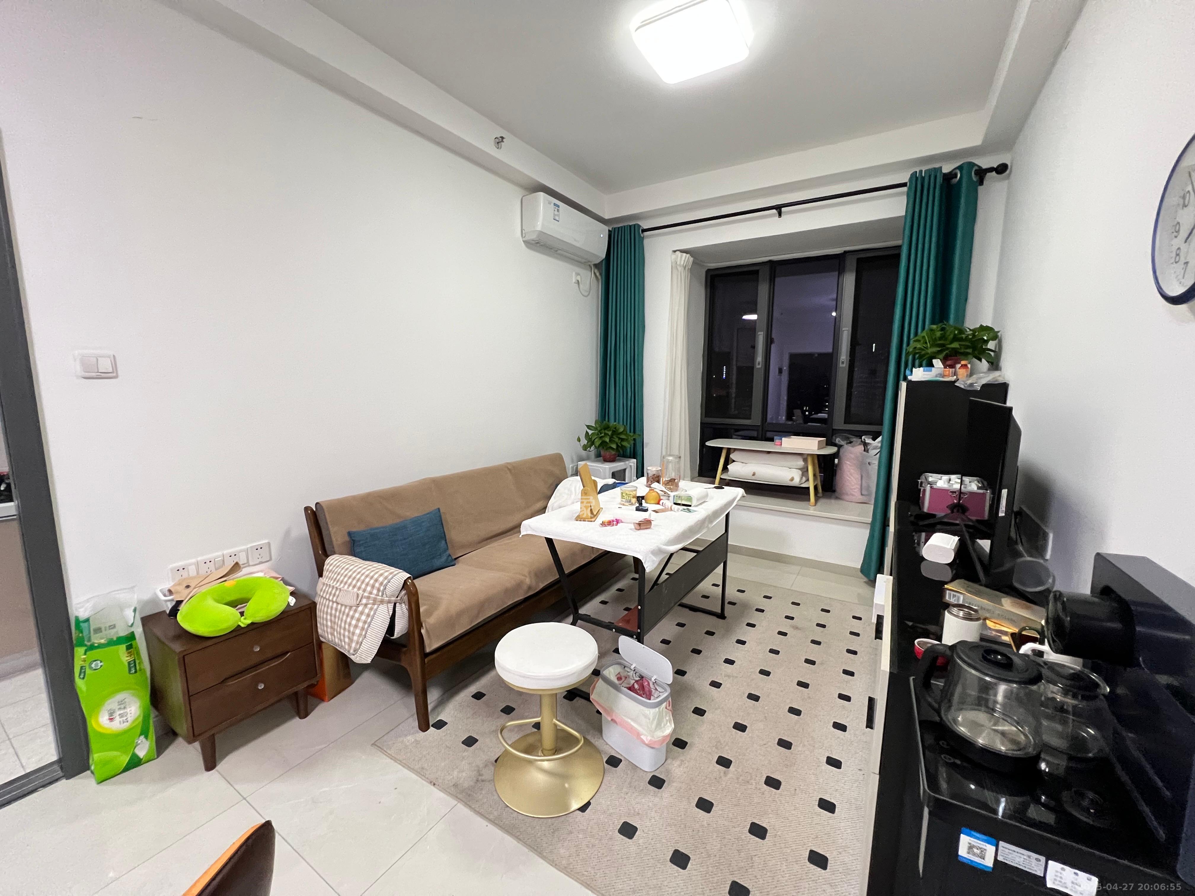 荣悦台  2室1厅1卫   3300.00元/月室内图