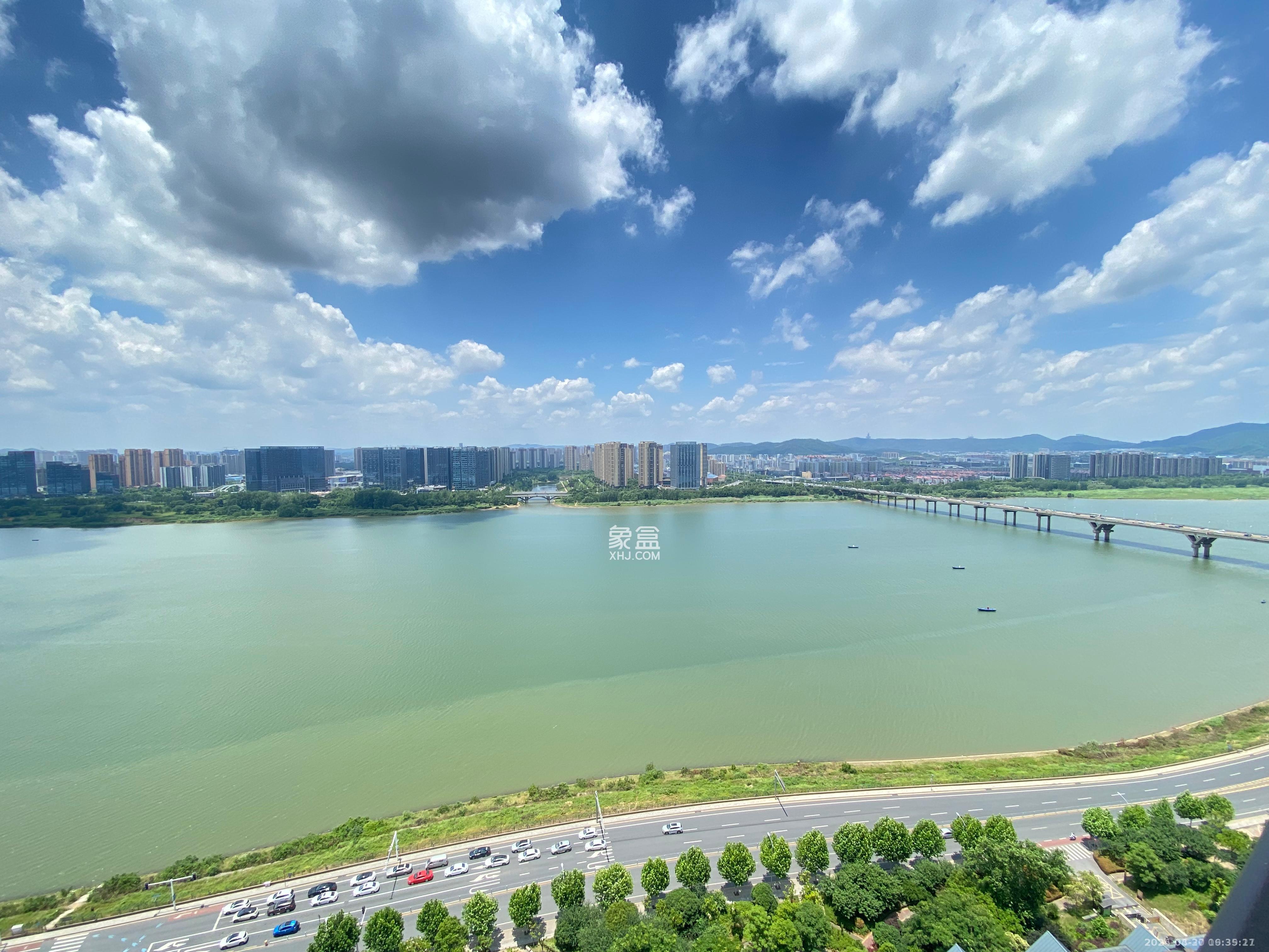万科紫台  3室2厅2卫   6500.00元/月