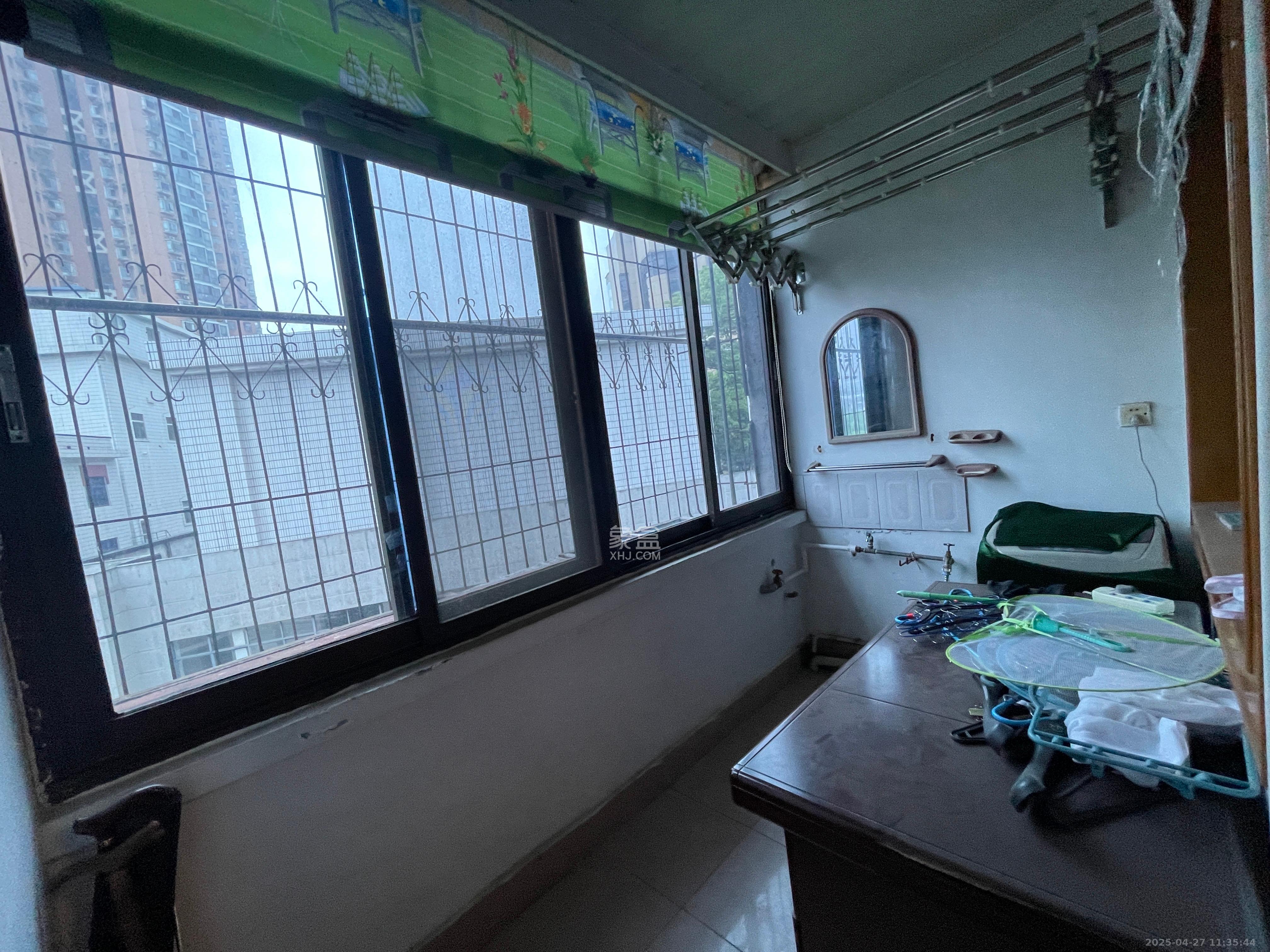 湘农桥社区 3室1厅1卫 1900.0元/月 湘农桥社区 3室1厅1卫 1900.0元/月室内图